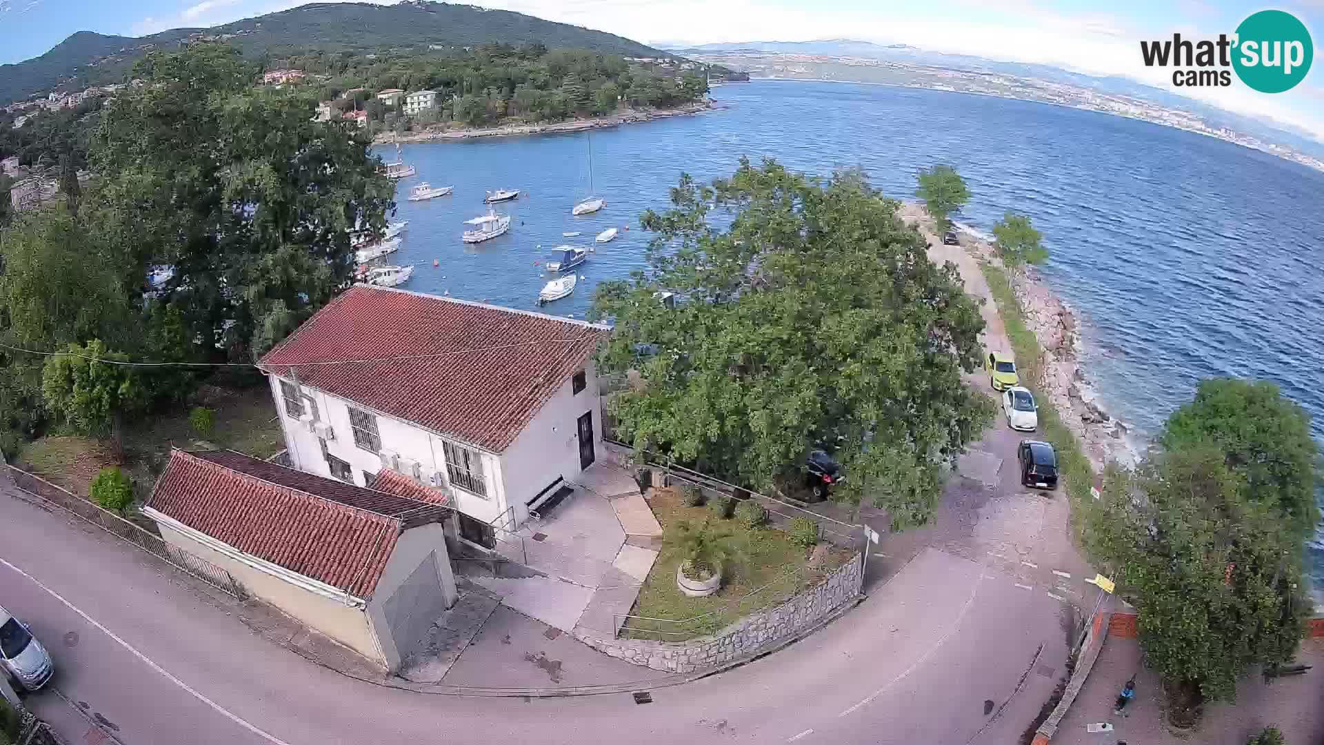 Ika Harbor Webcam – LIVE View of the Harbor and Opatija Lights