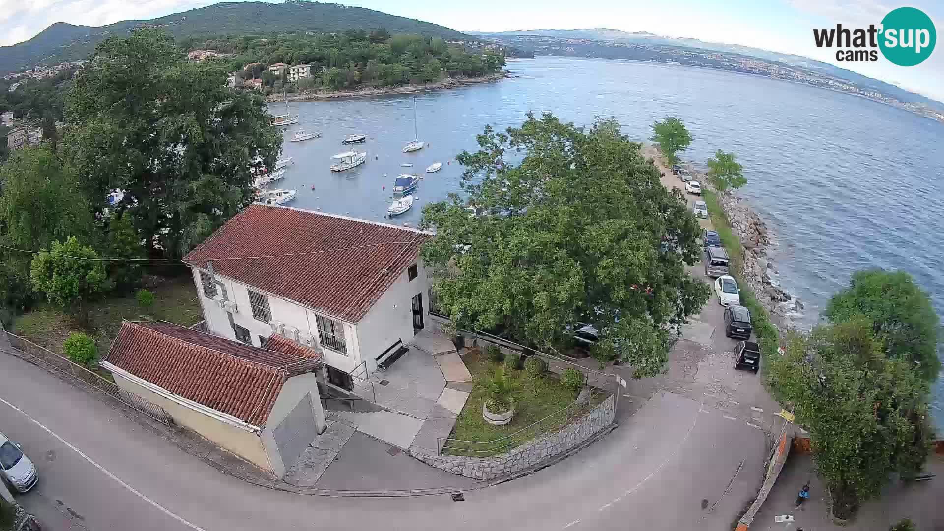 Ika Harbor Webcam – LIVE View of the Harbor and Opatija Lights