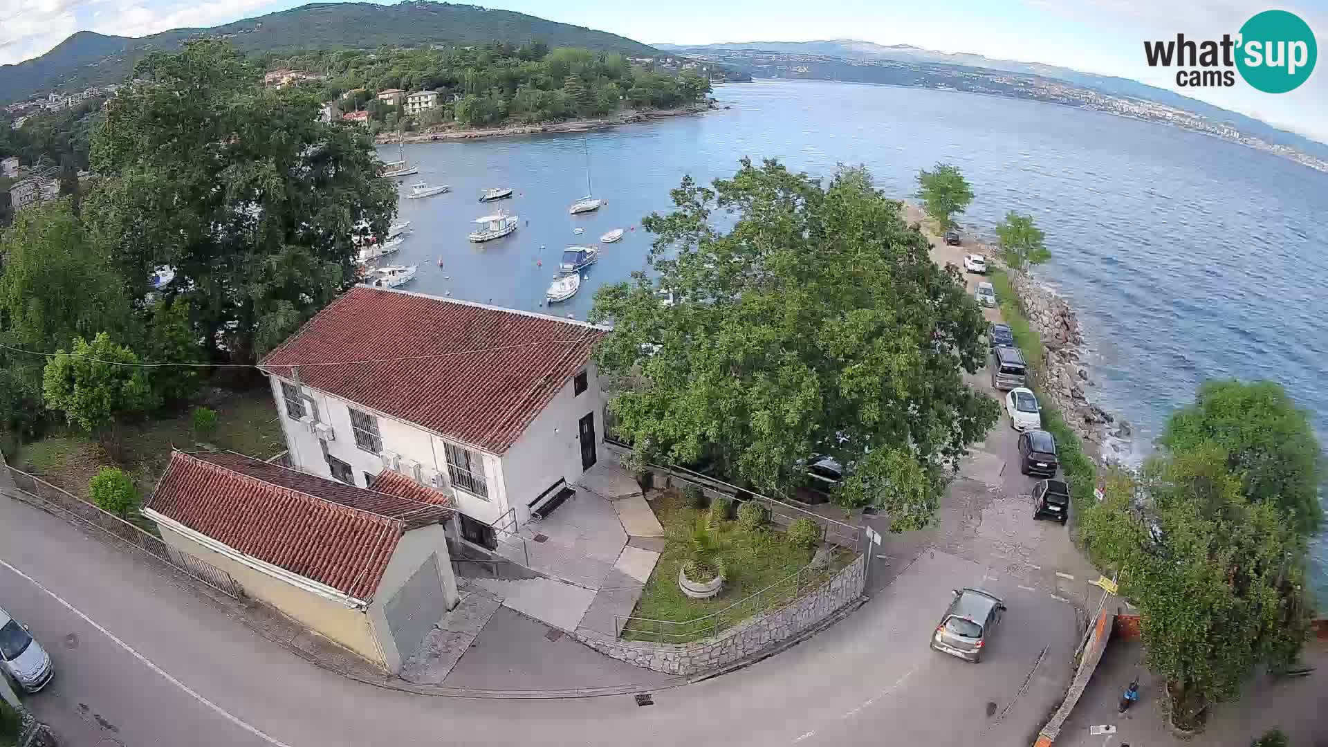Ika Harbor Webcam – LIVE View of the Harbor and Opatija Lights