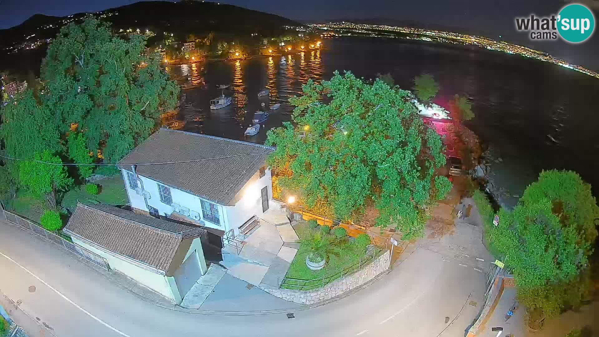 Ika Harbor Webcam – LIVE View of the Harbor and Opatija Lights