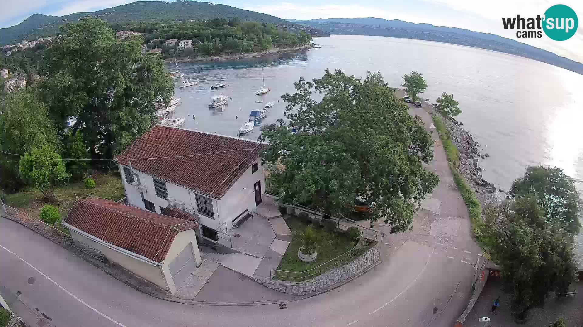 Ika Harbor Webcam – LIVE View of the Harbor and Opatija Lights