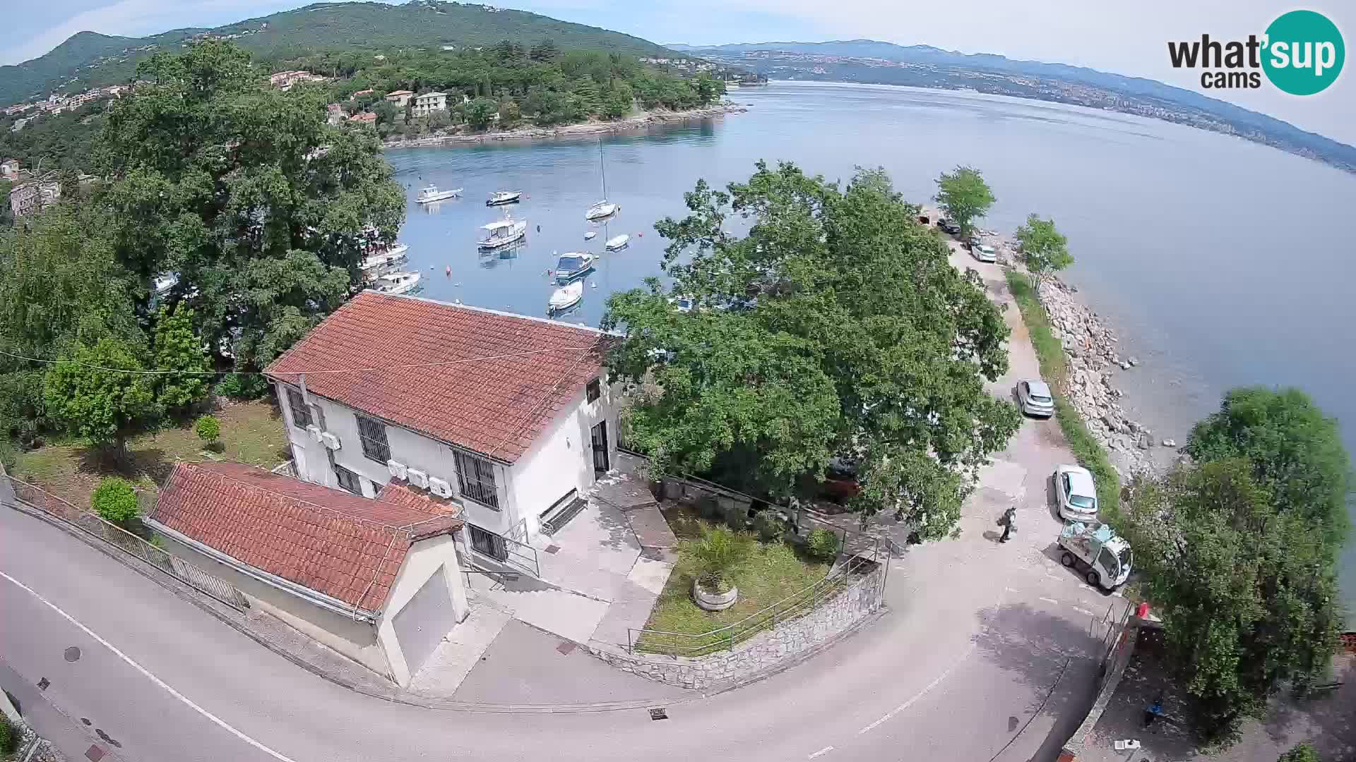 Ika Harbor Webcam – LIVE View of the Harbor and Opatija Lights