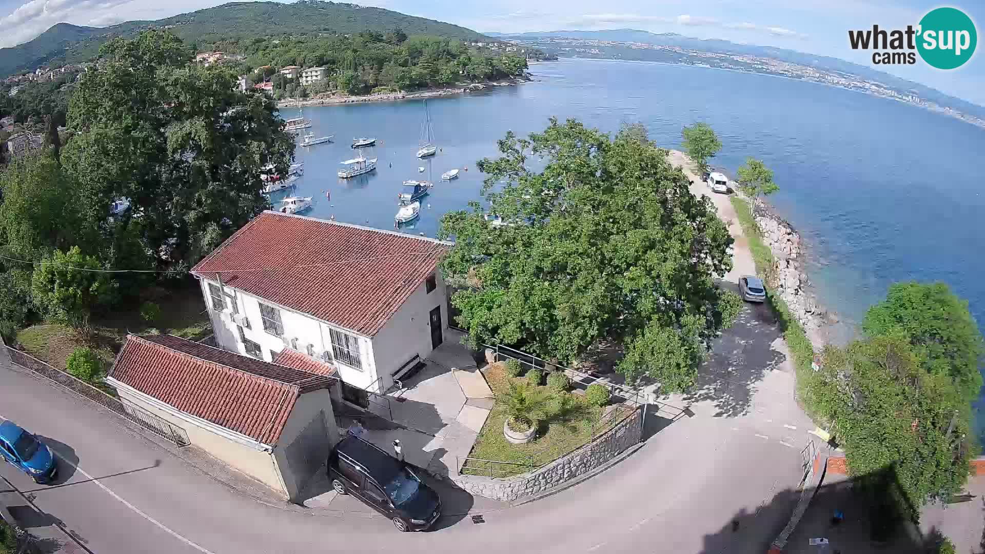 Ika Harbor Webcam – LIVE View of the Harbor and Opatija Lights