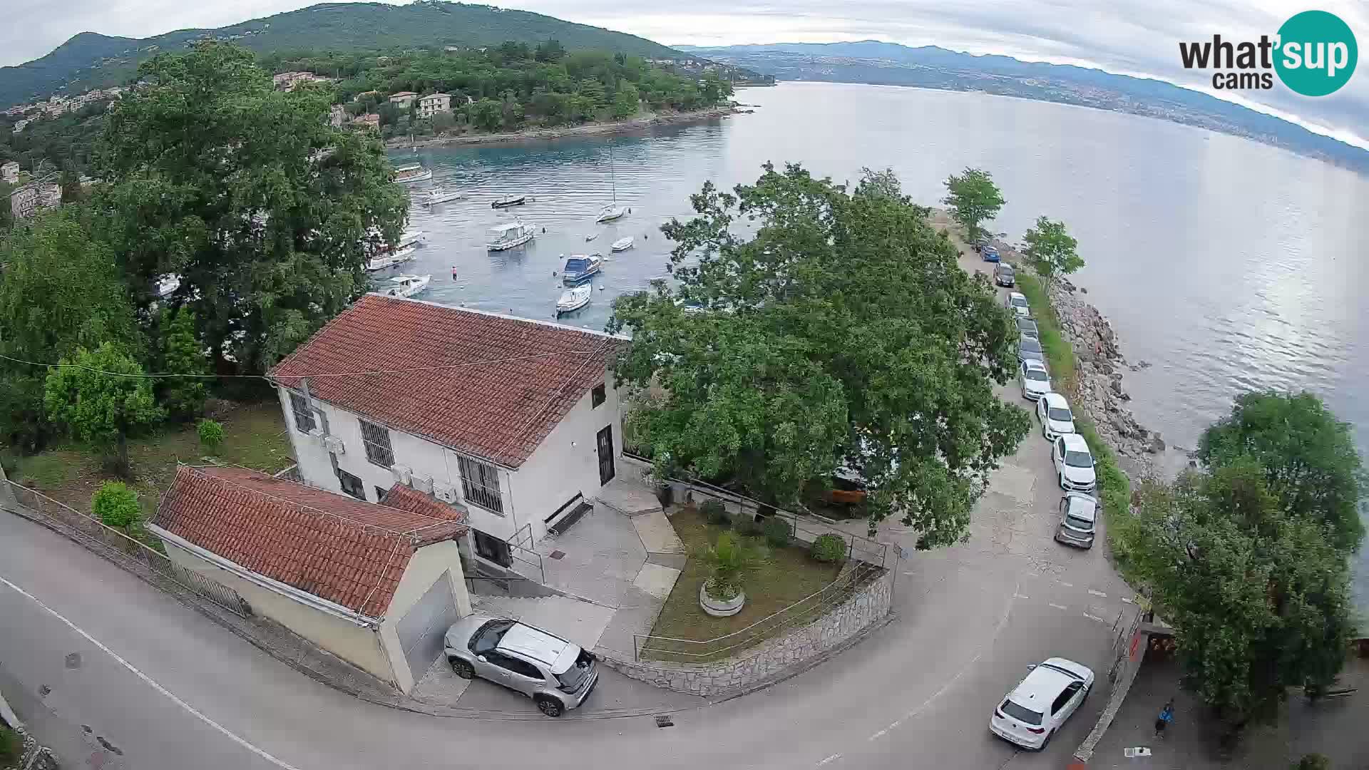 Ika Harbor Webcam – LIVE View of the Harbor and Opatija Lights