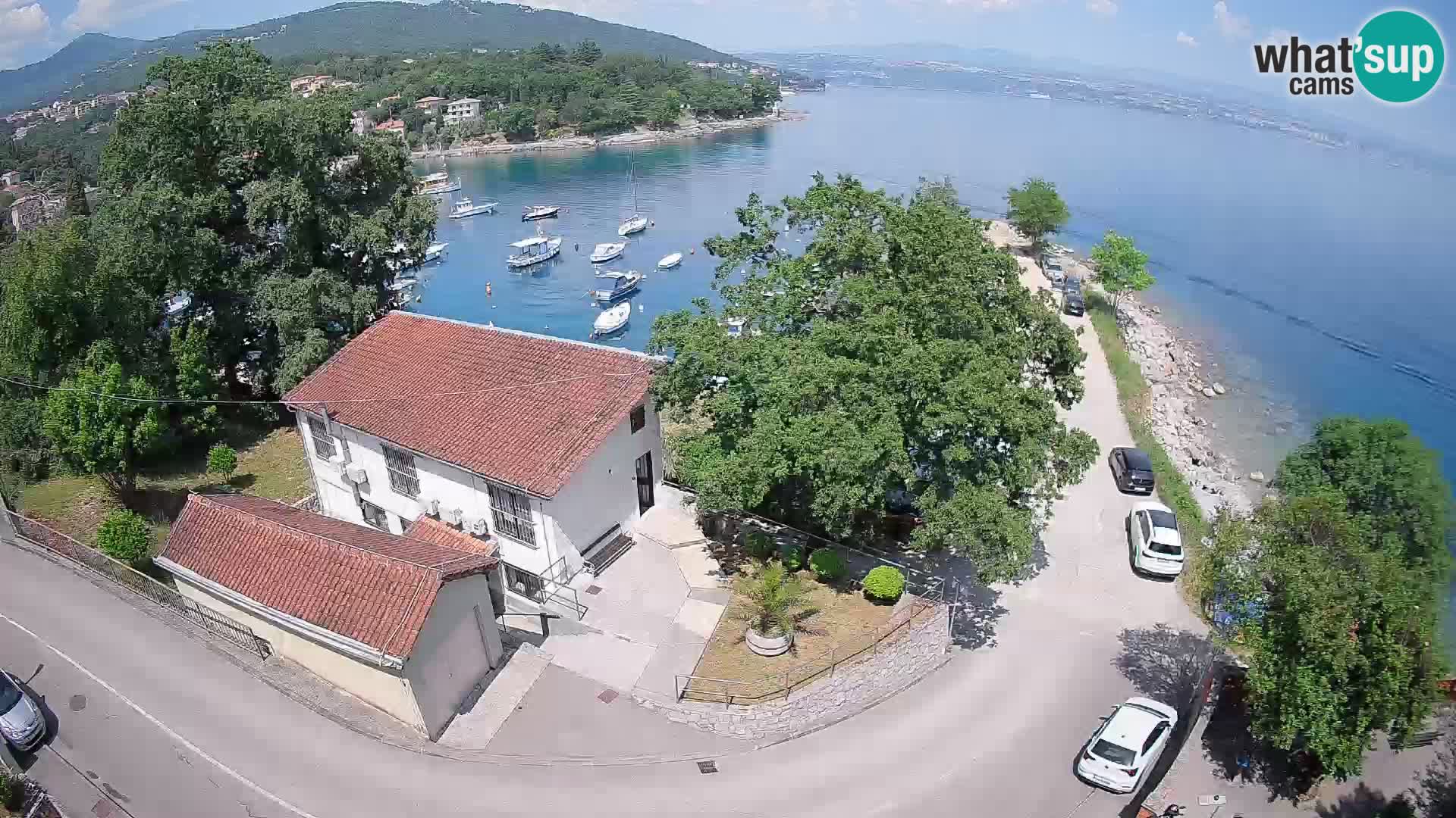 Ika Harbor Webcam – LIVE View of the Harbor and Opatija Lights