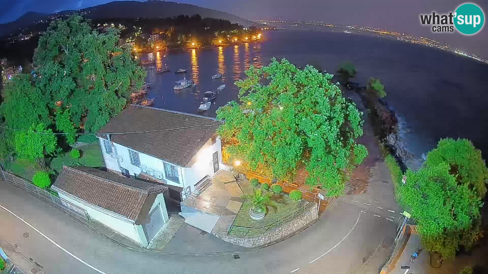 Webcam porto Ika – Vista LIVE sul porto e le luci di Opatija