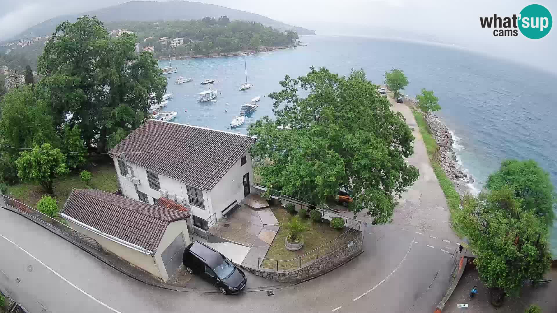 Ika Harbor Webcam – LIVE View of the Harbor and Opatija Lights