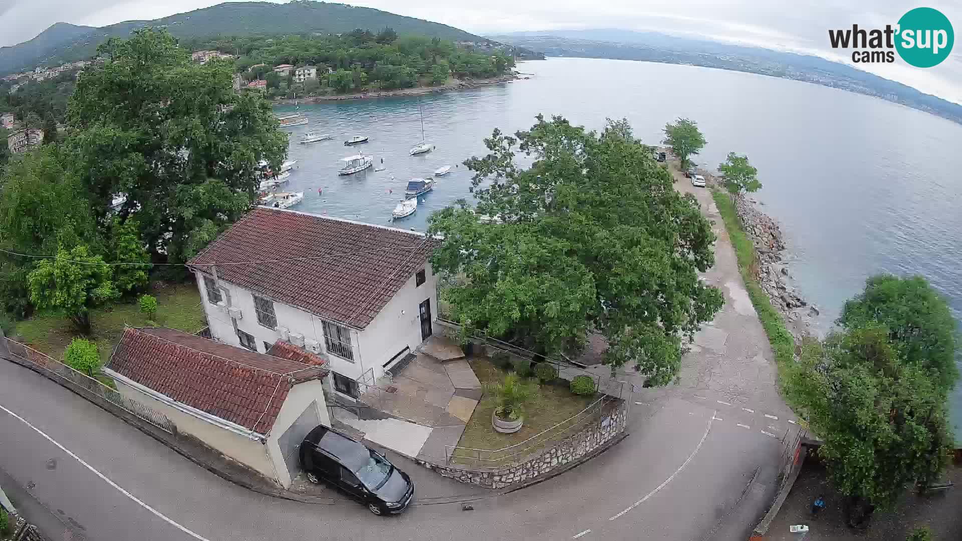 Ika Harbor Webcam – LIVE View of the Harbor and Opatija Lights
