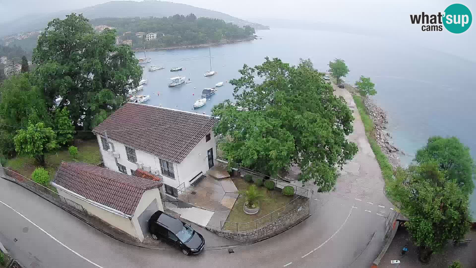 Ika Harbor Webcam – LIVE View of the Harbor and Opatija Lights