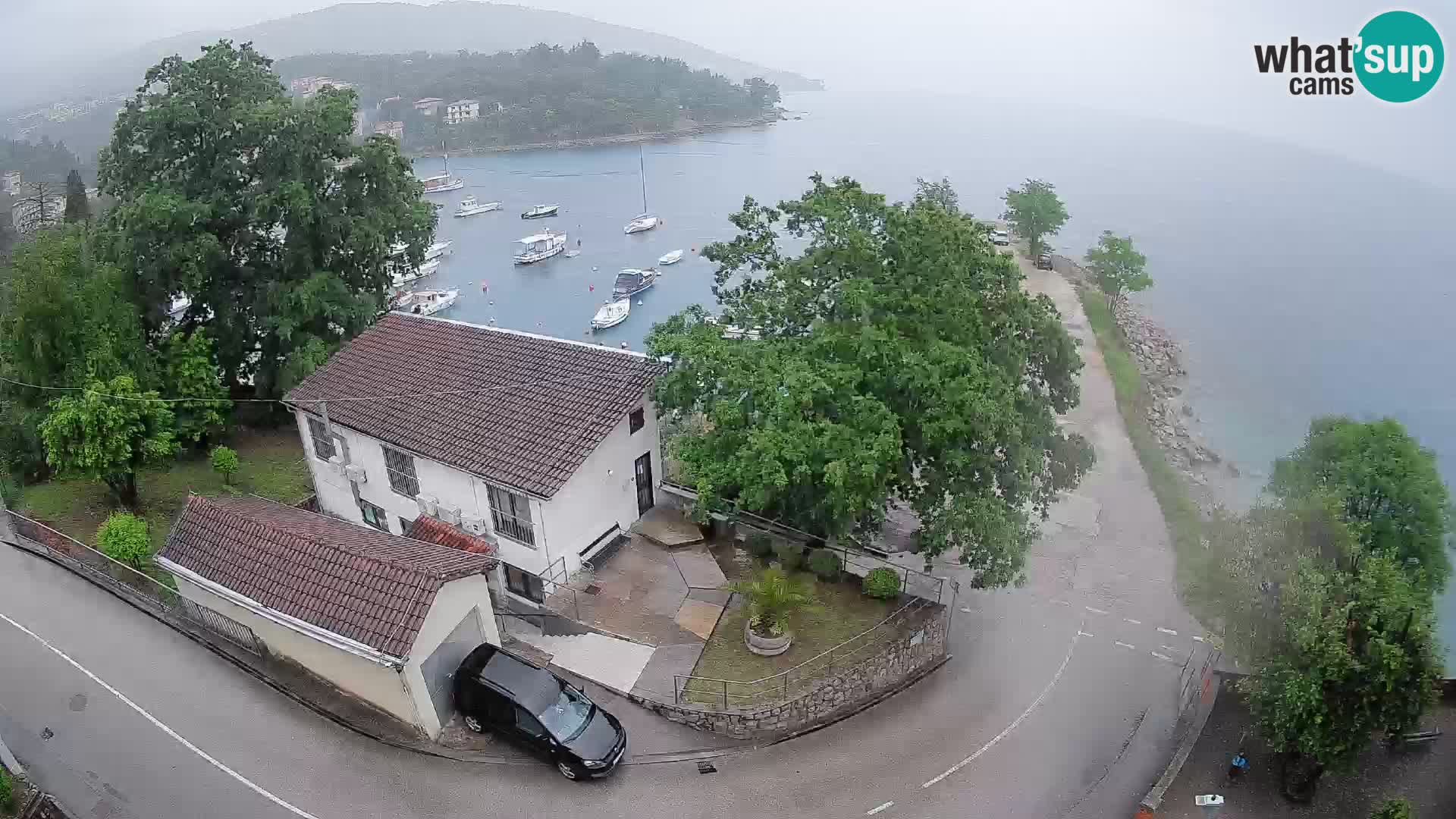 Ika Harbor Webcam – LIVE View of the Harbor and Opatija Lights