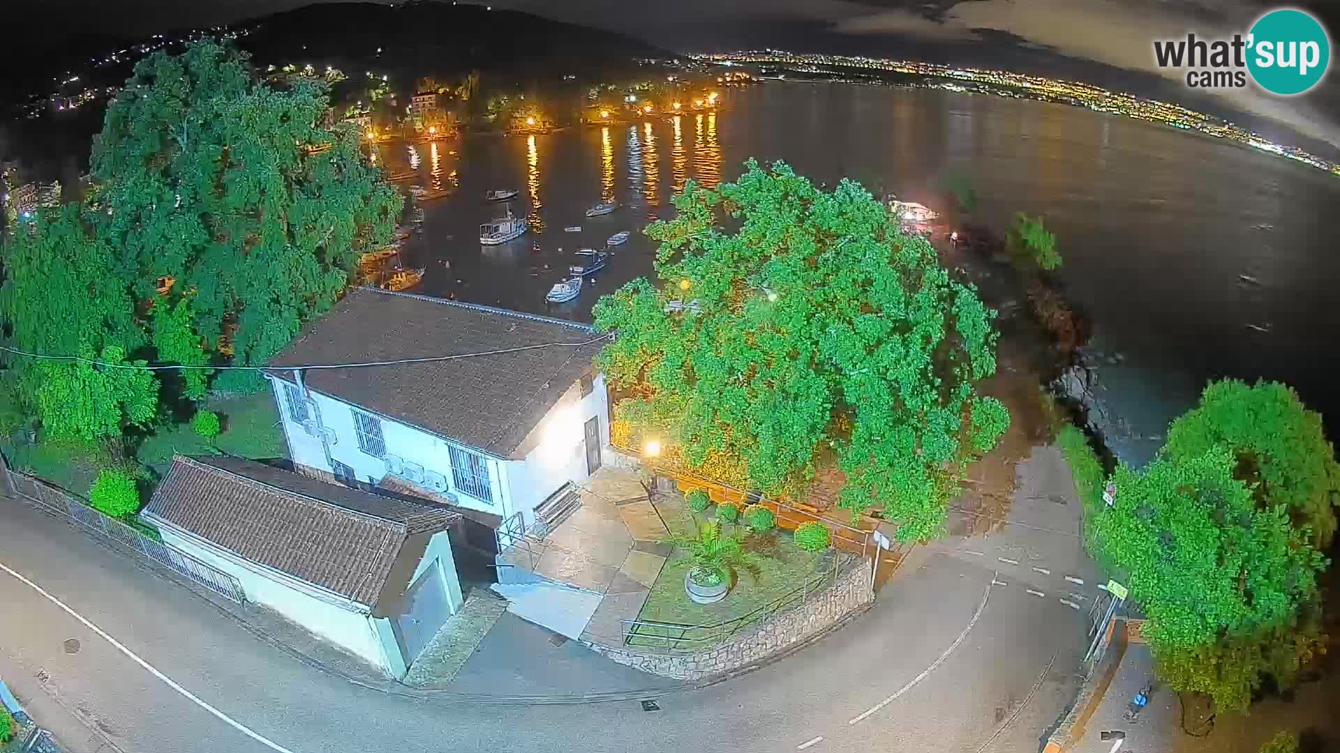 Webcam puerto de Ika – Vista en directo y luces de Opatija