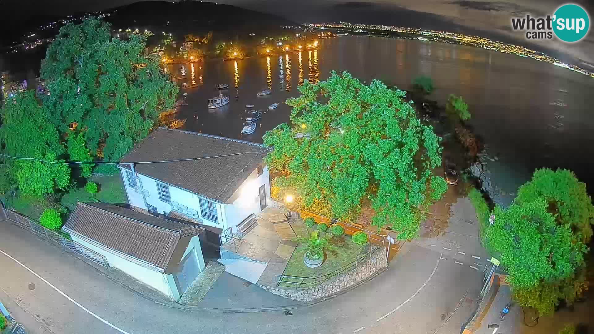 Ika Harbor Webcam – LIVE View of the Harbor and Opatija Lights
