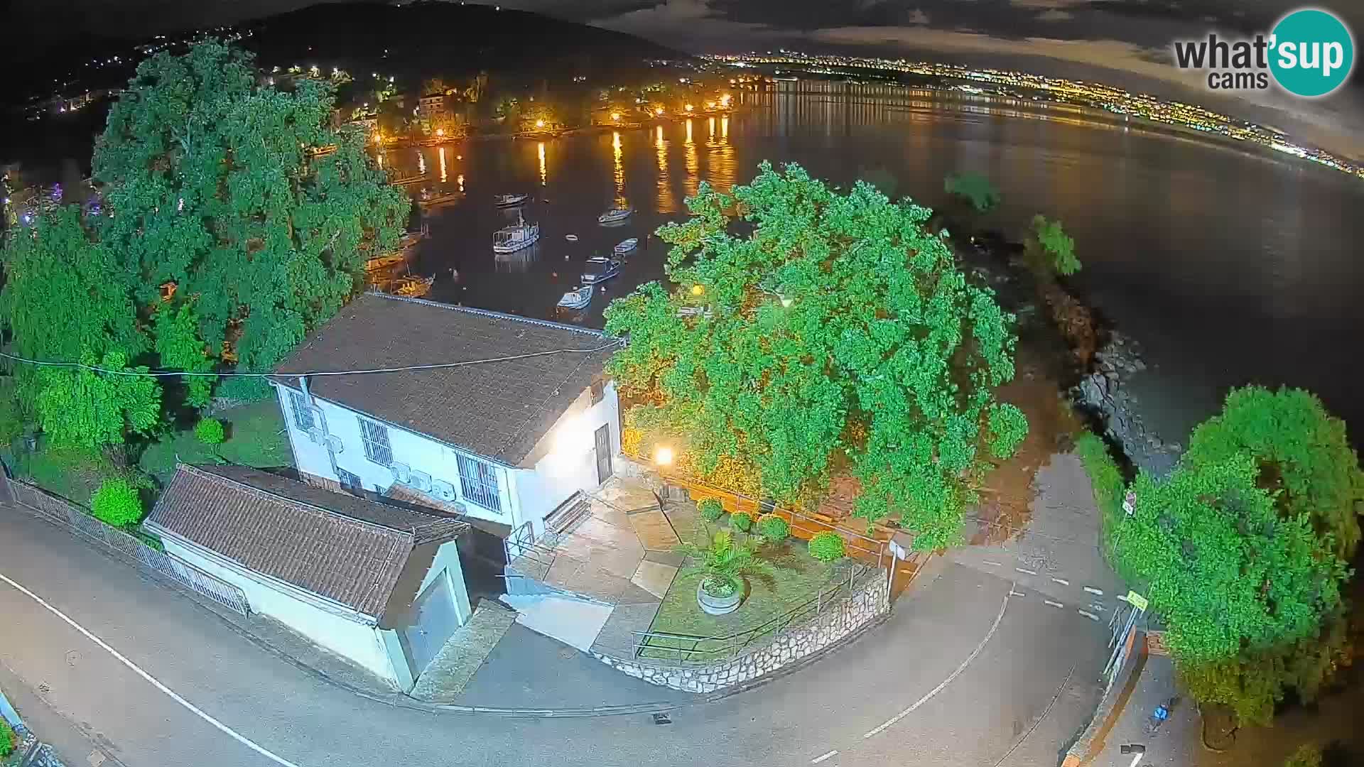 Ika Harbor Webcam – LIVE View of the Harbor and Opatija Lights
