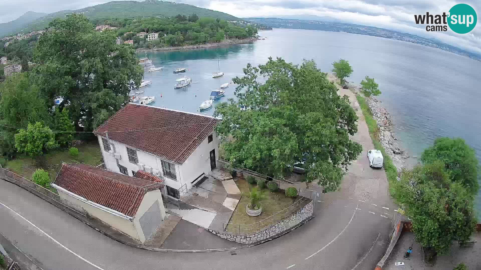 Ika Harbor Webcam – LIVE View of the Harbor and Opatija Lights