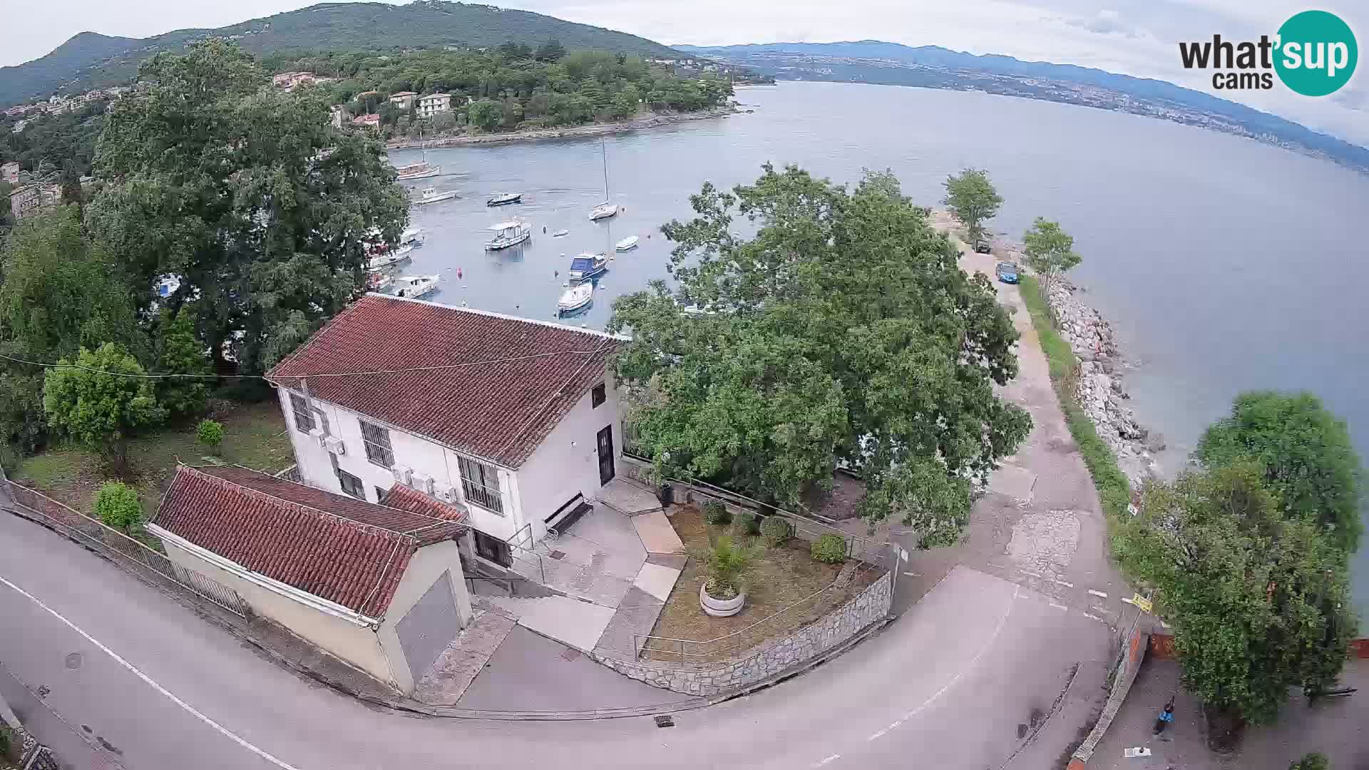 Ika Harbor Webcam – LIVE View of the Harbor and Opatija Lights