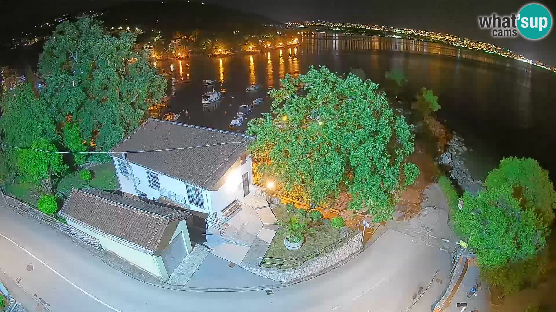 Ika Harbor Webcam – LIVE View of the Harbor and Opatija Lights