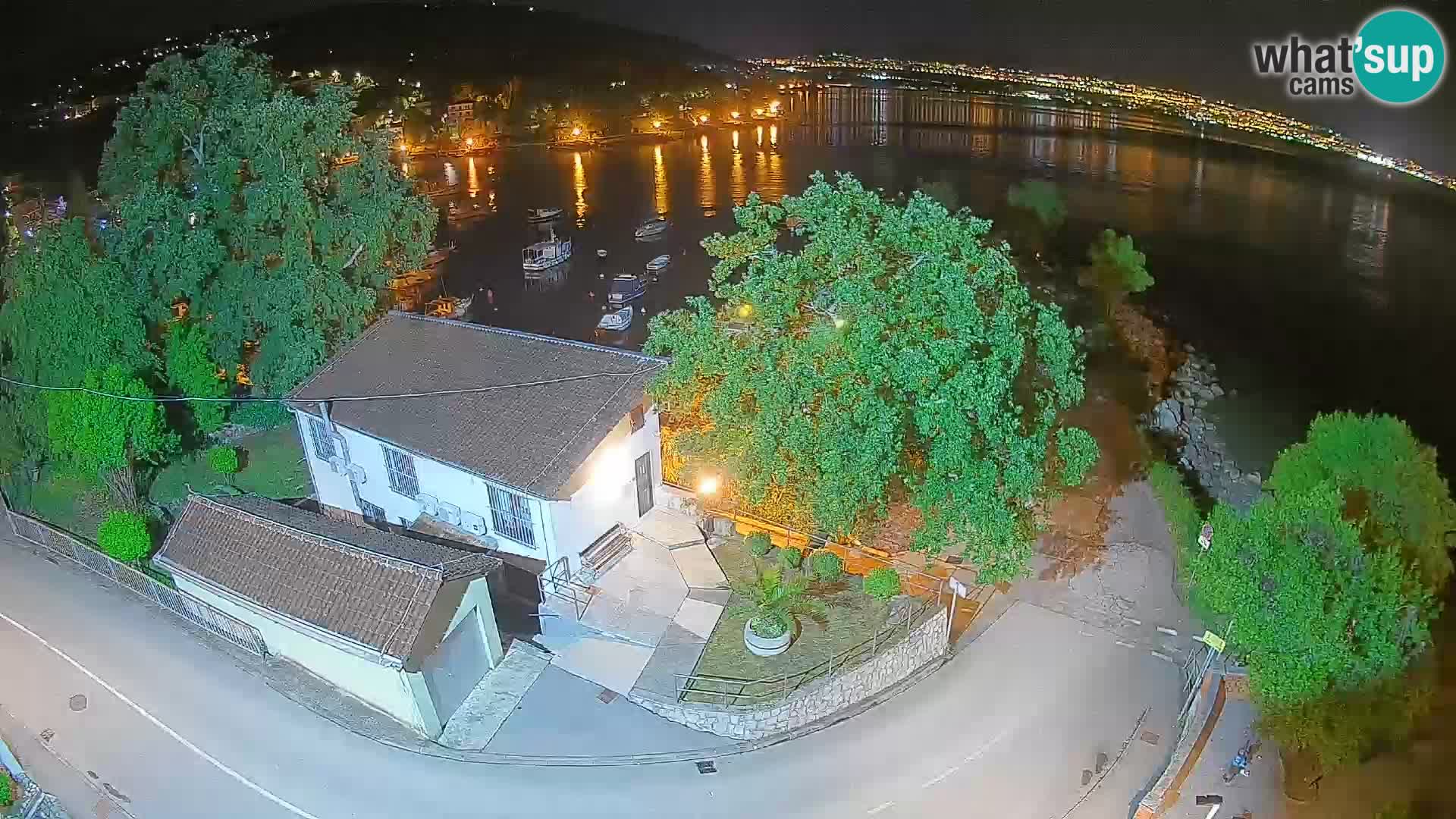 Webcam porto Ika – Vista LIVE sul porto e le luci di Opatija