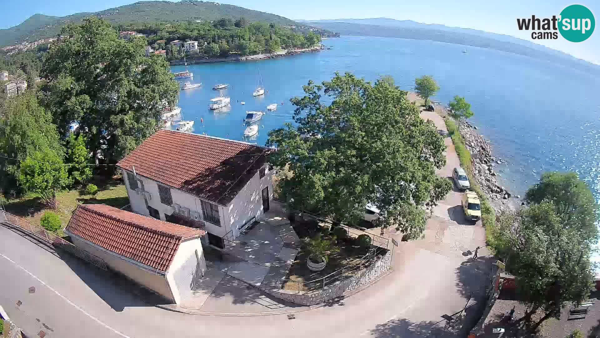 Ika Harbor Webcam – LIVE View of the Harbor and Opatija Lights