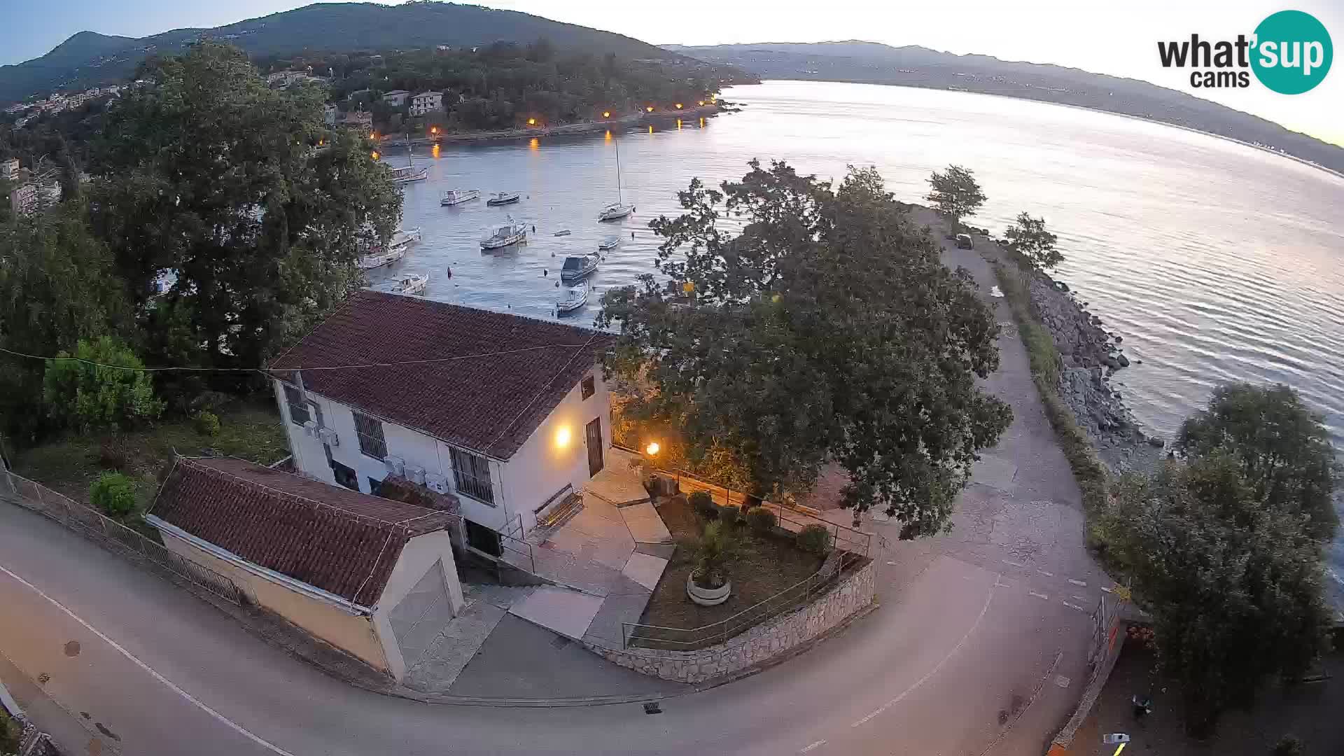 Webcam puerto de Ika – Vista en directo y luces de Opatija
