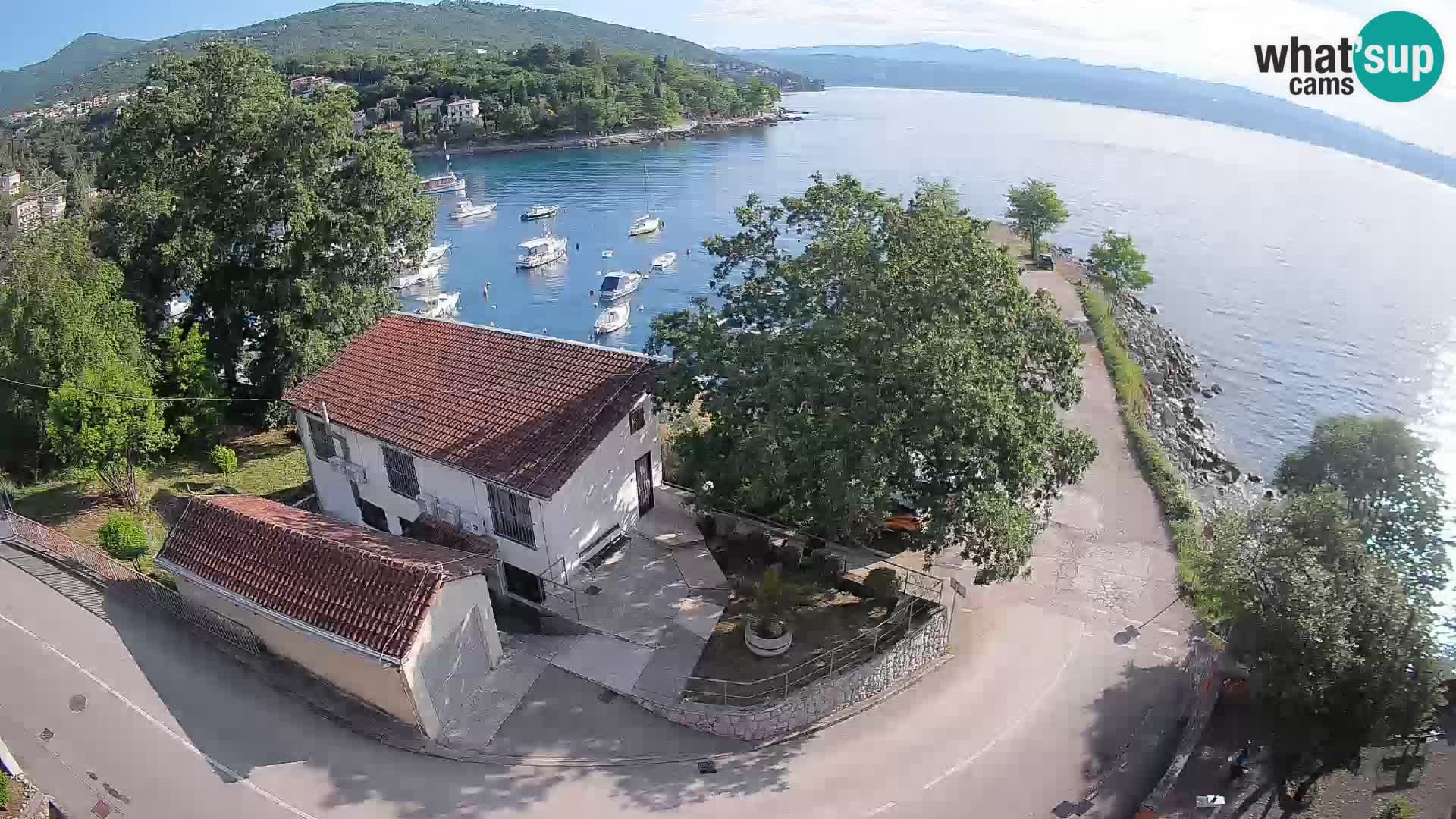 Ika Harbor Webcam – LIVE View of the Harbor and Opatija Lights