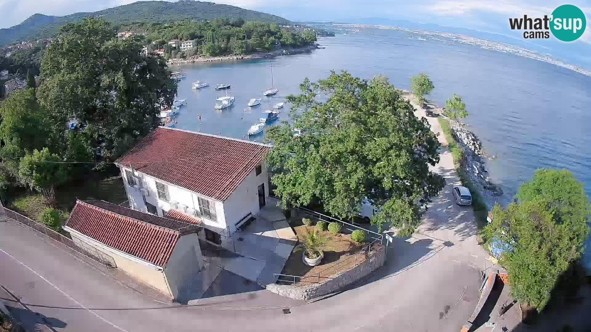Ika Harbor Webcam – LIVE View of the Harbor and Opatija Lights