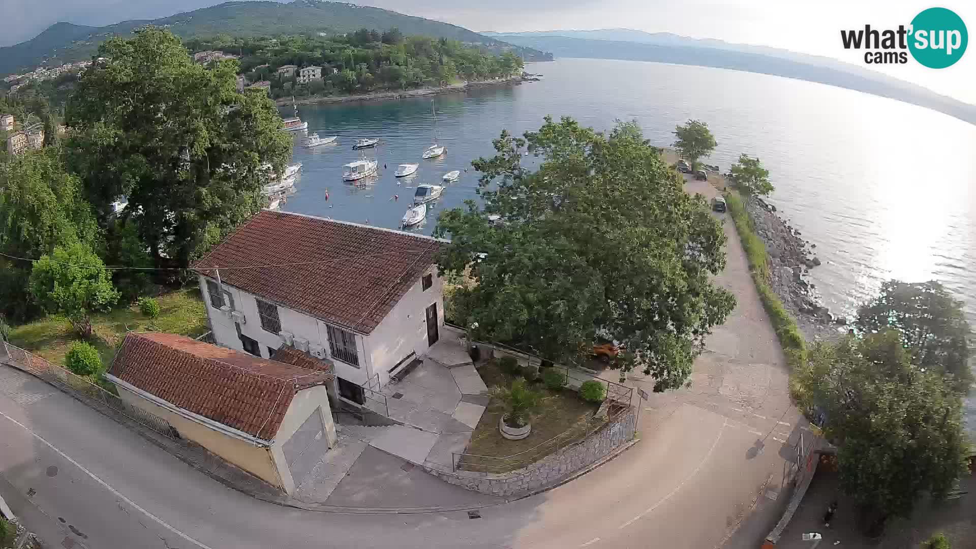 Ika Harbor Webcam – LIVE View of the Harbor and Opatija Lights