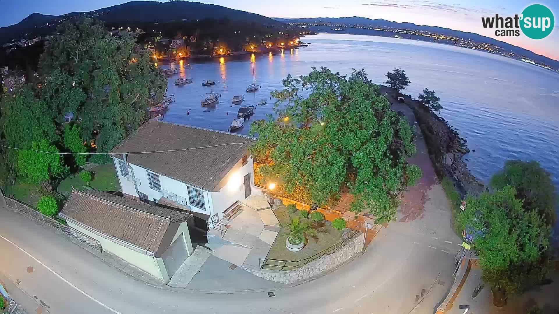Webcam puerto de Ika – Vista en directo y luces de Opatija