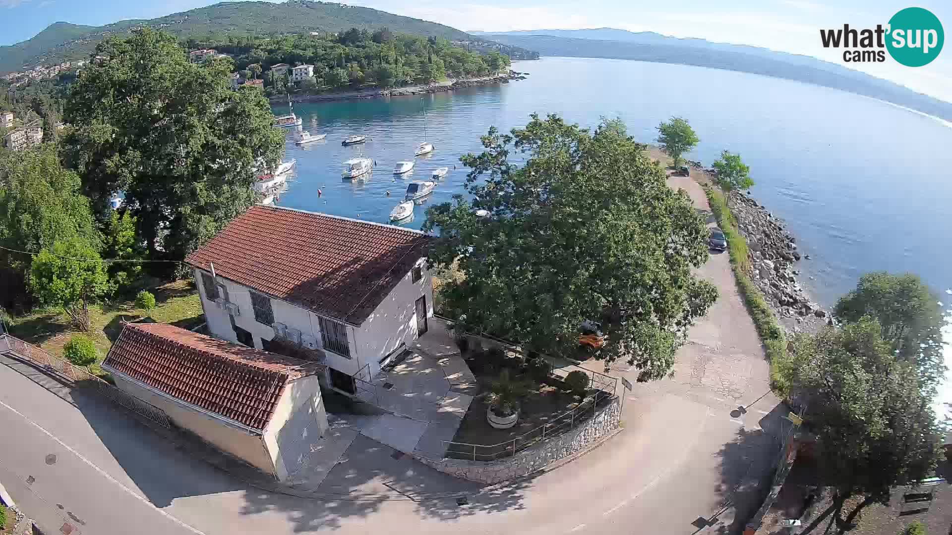 Ika Harbor Webcam – LIVE View of the Harbor and Opatija Lights
