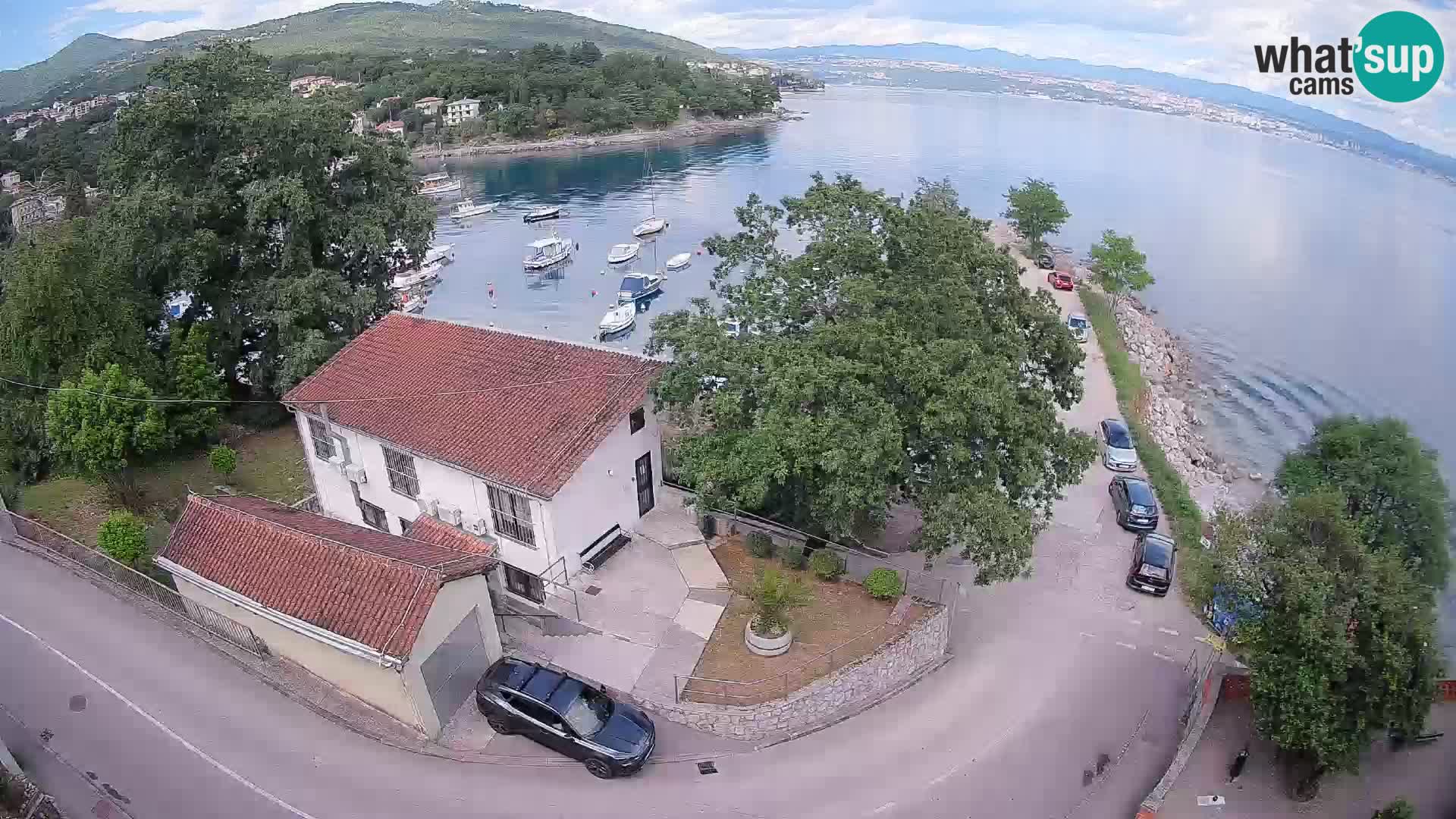 Ika Harbor Webcam – LIVE View of the Harbor and Opatija Lights