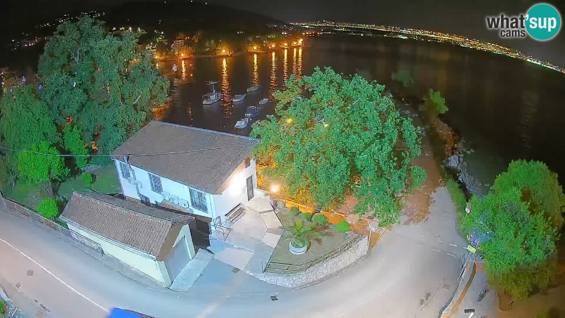 Ika Harbor Webcam – LIVE View of the Harbor and Opatija Lights