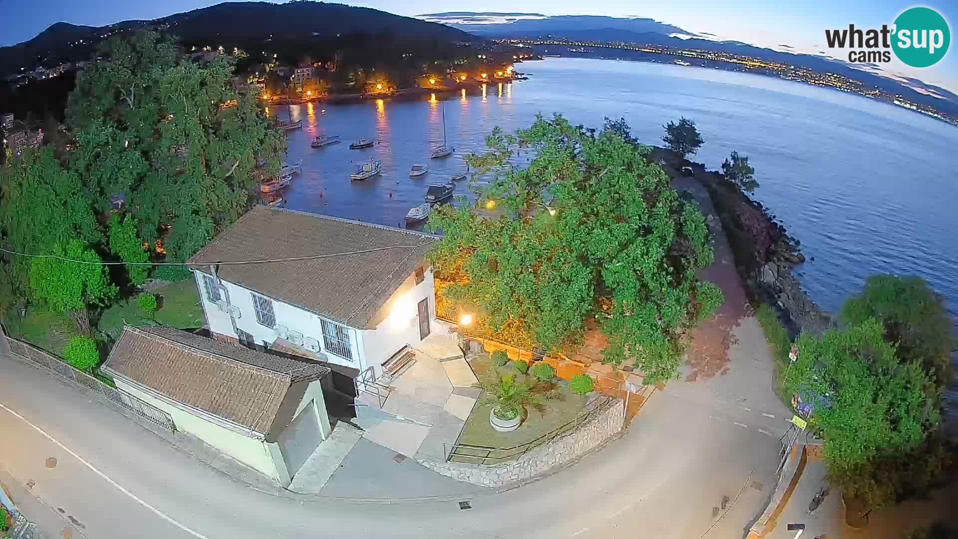 Webcam puerto de Ika – Vista en directo y luces de Opatija