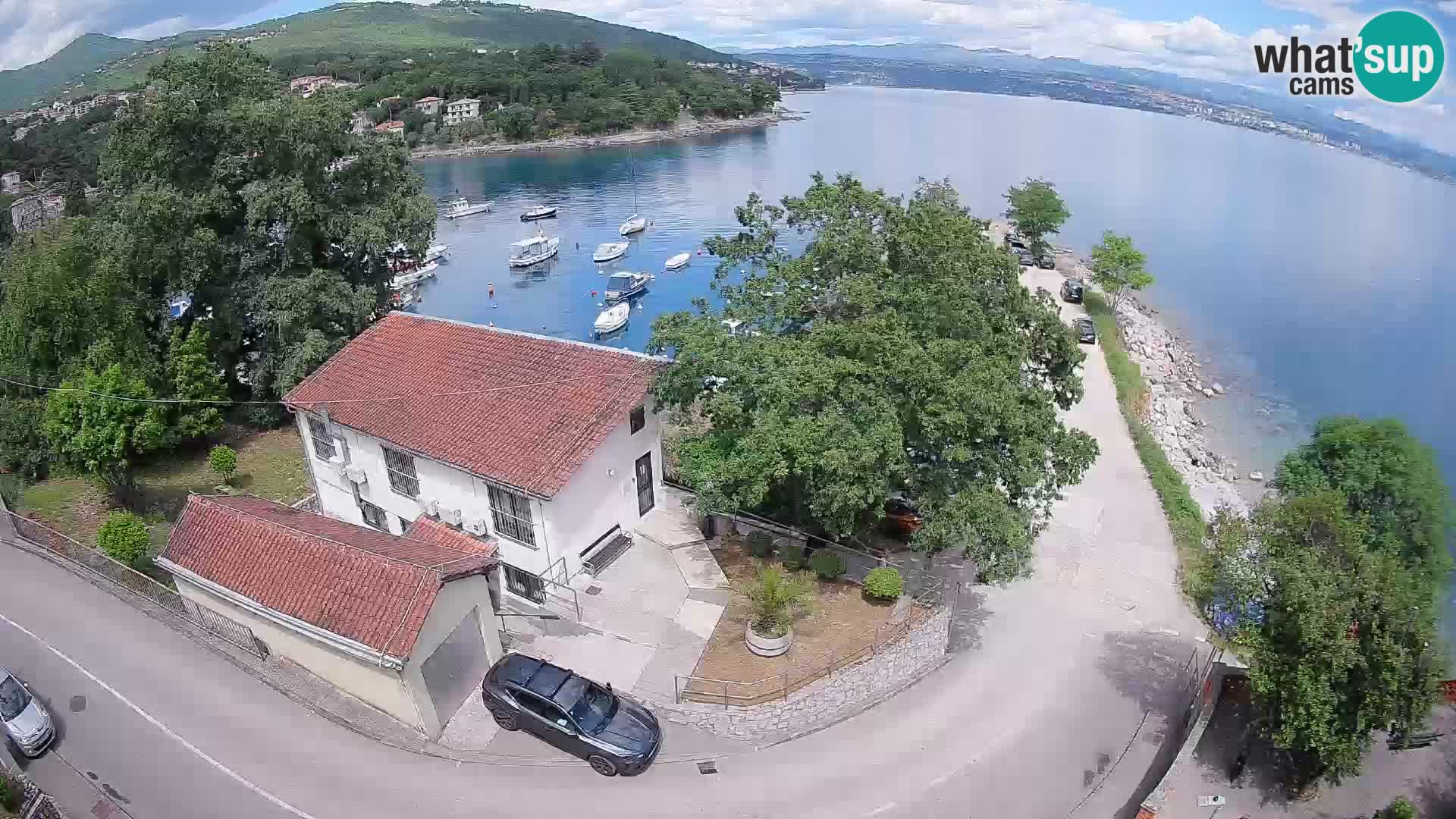 Ika Harbor Webcam – LIVE View of the Harbor and Opatija Lights