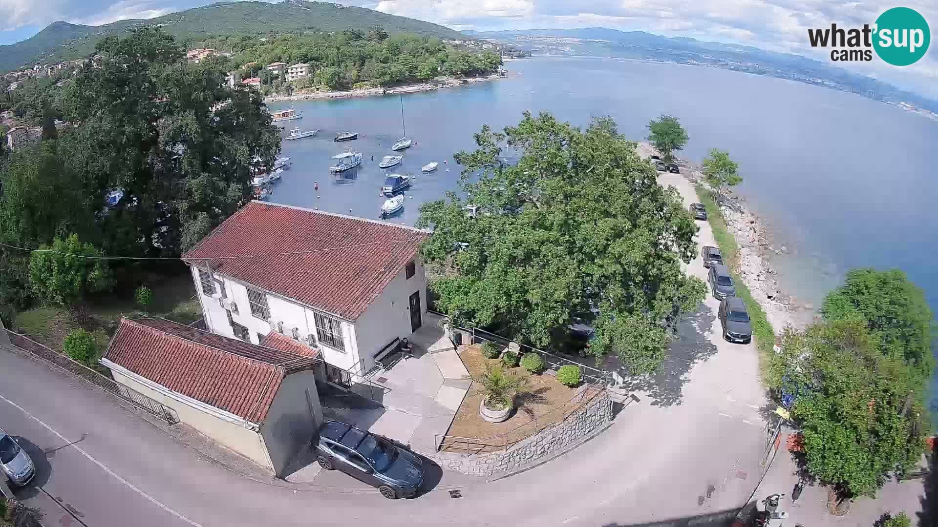 Ika Harbor Webcam – LIVE View of the Harbor and Opatija Lights