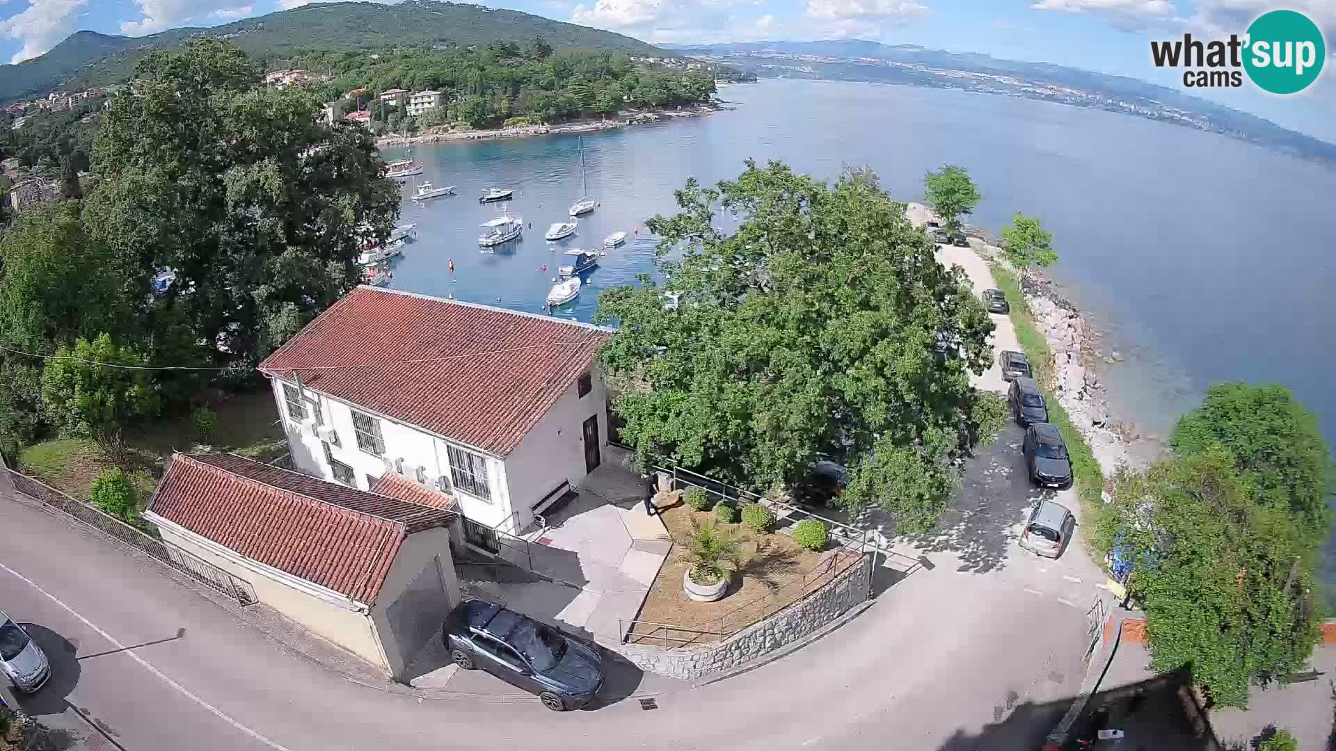 Ika Harbor Webcam – LIVE View of the Harbor and Opatija Lights