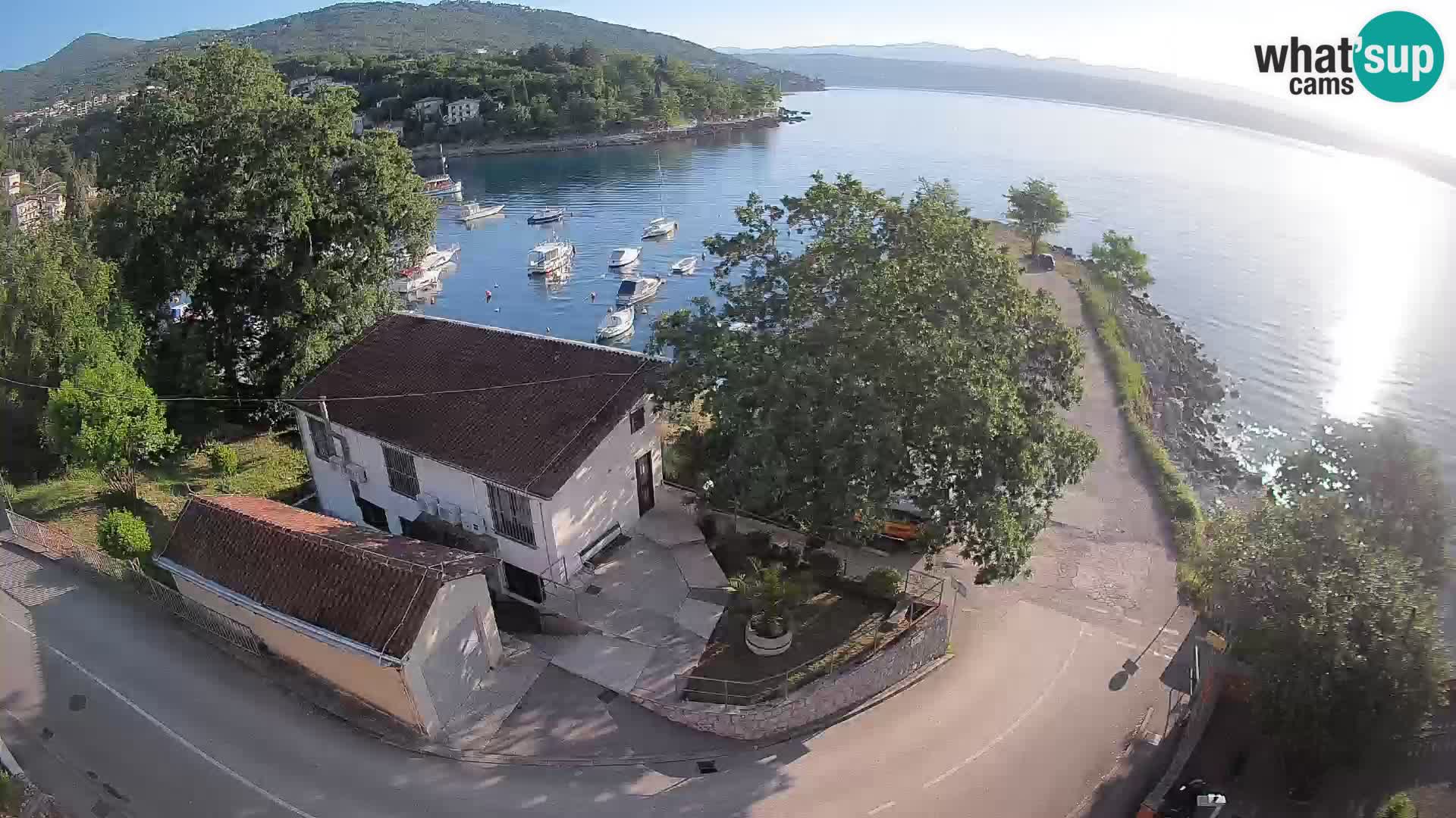 Ika Harbor Webcam – LIVE View of the Harbor and Opatija Lights