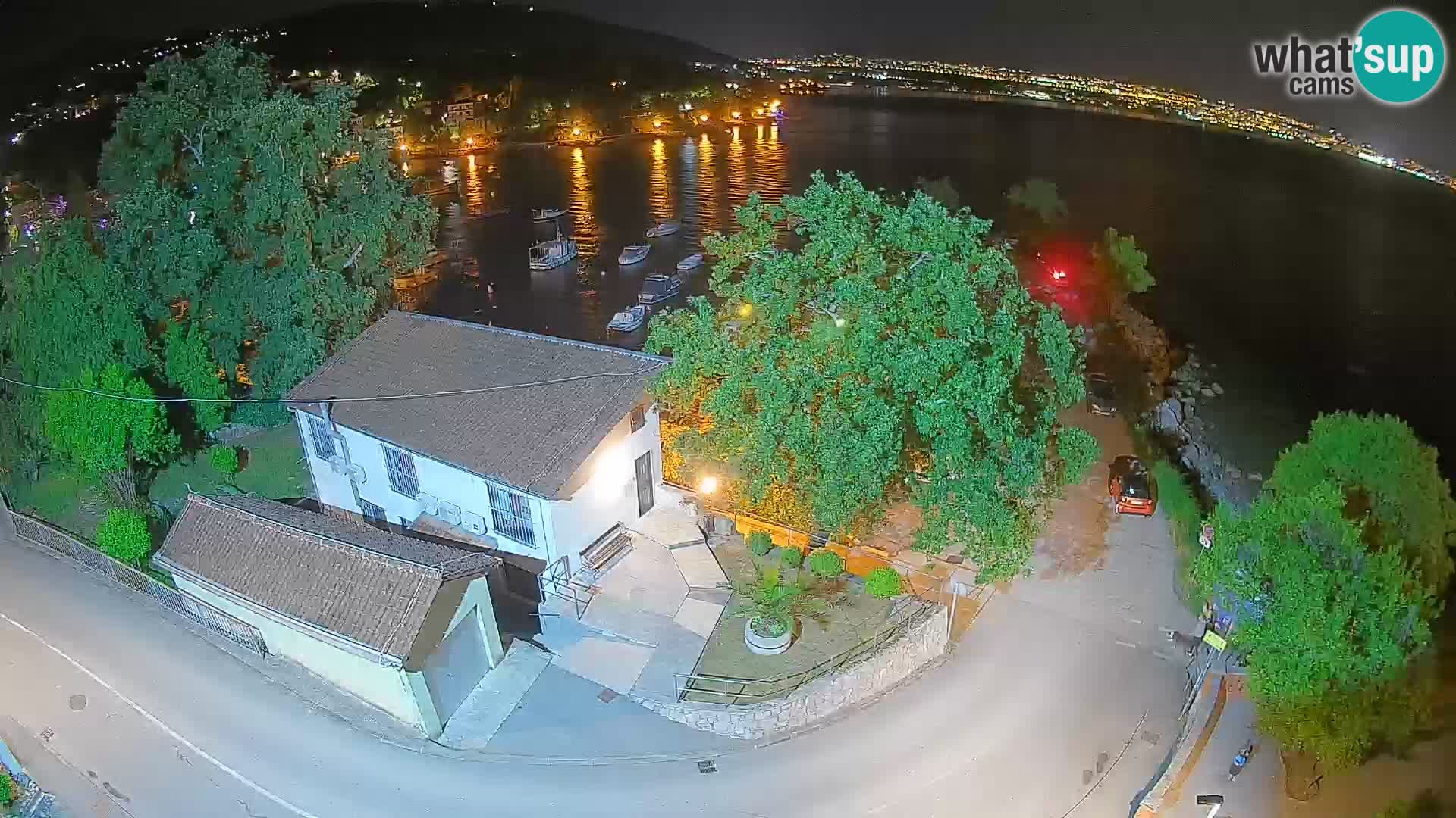 Ika Harbor Webcam – LIVE View of the Harbor and Opatija Lights