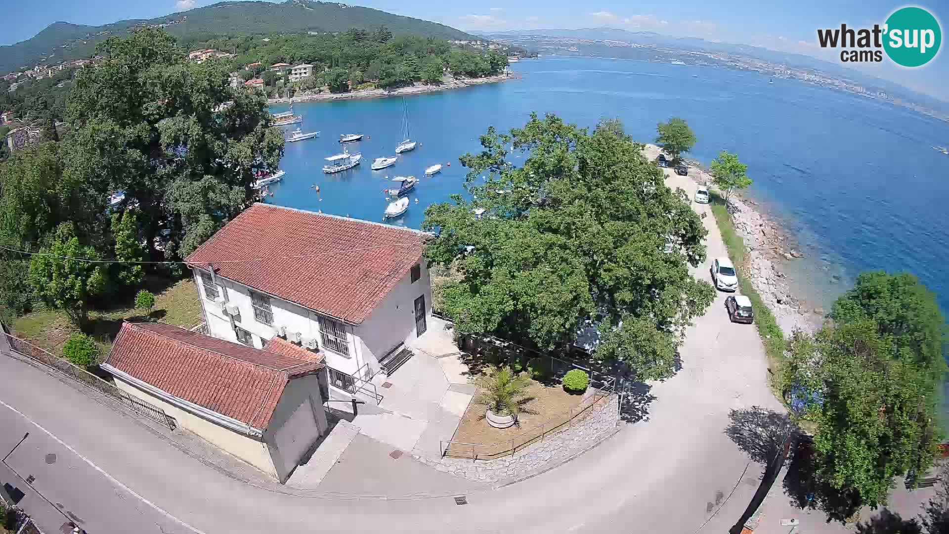 Ika Harbor Webcam – LIVE View of the Harbor and Opatija Lights