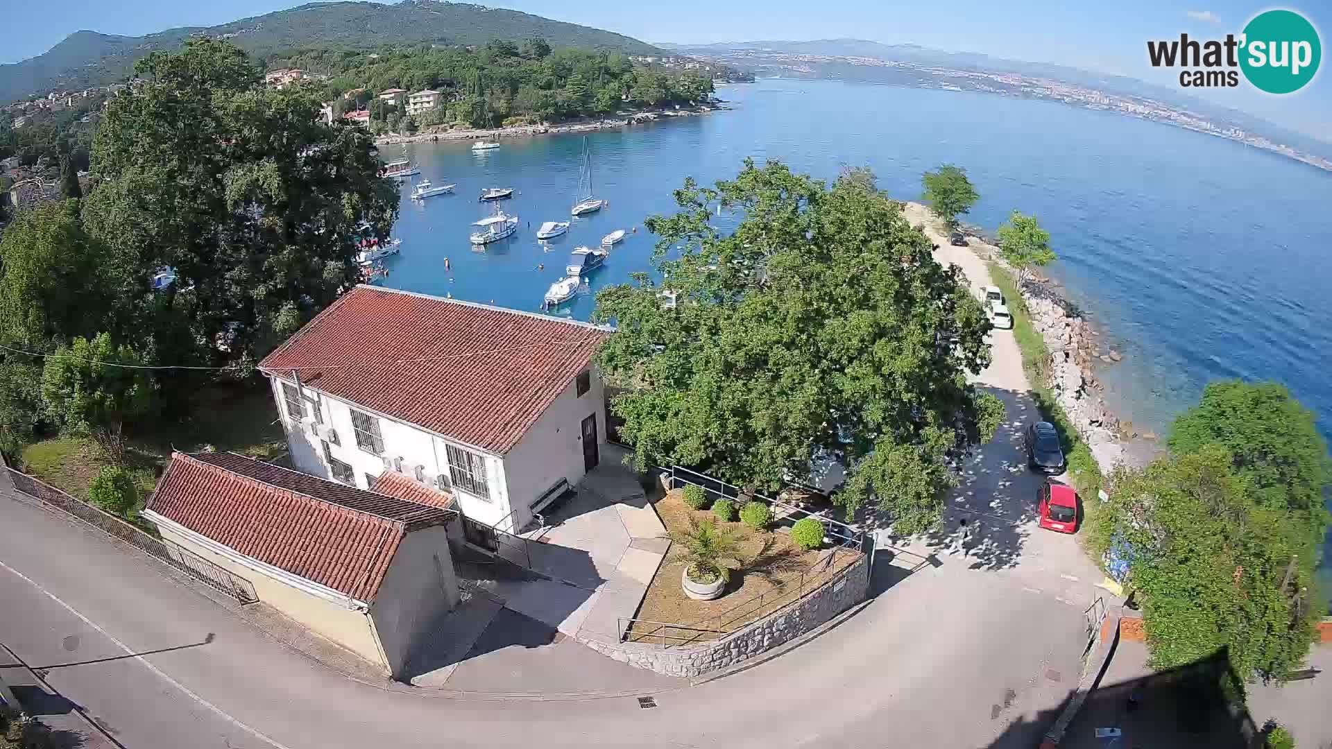 Ika Harbor Webcam – LIVE View of the Harbor and Opatija Lights