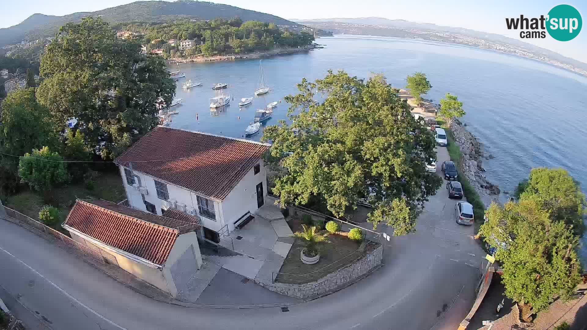 Ika Harbor Webcam – LIVE View of the Harbor and Opatija Lights