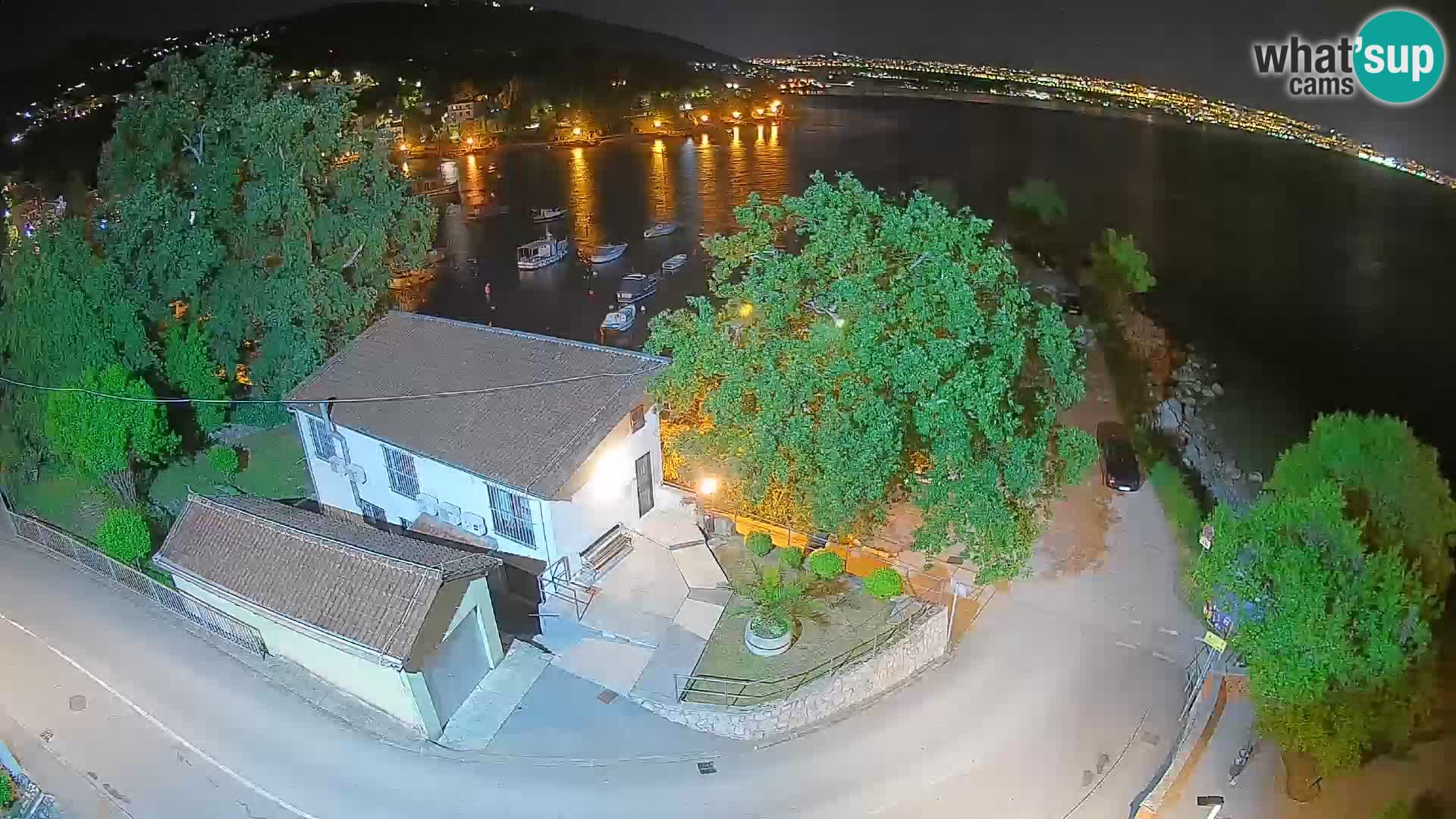 Ika Harbor Webcam – LIVE View of the Harbor and Opatija Lights