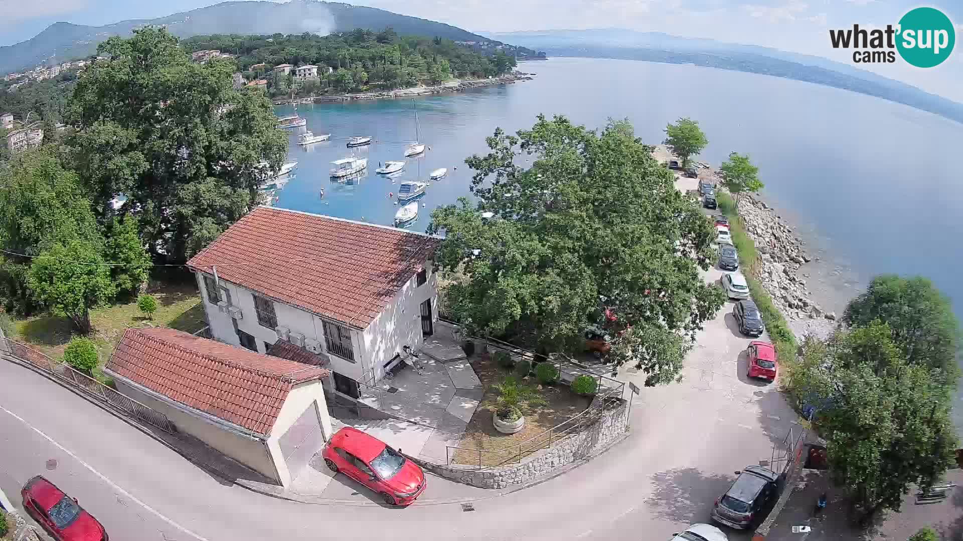 Spletna kamera pristanišče Ika – Pogled v živo na pristanišče in luči Opatije
