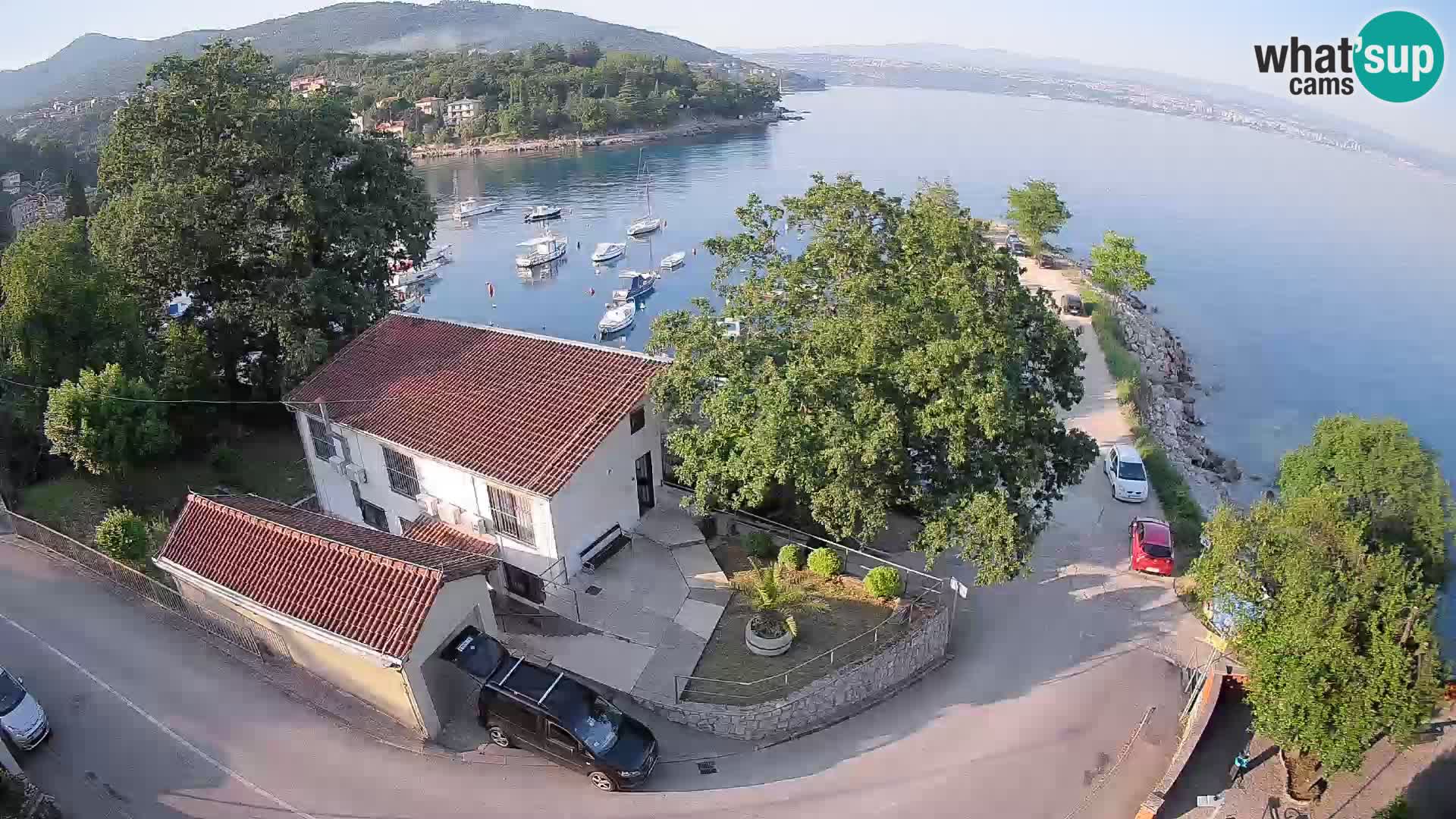 Ika Harbor Webcam – LIVE View of the Harbor and Opatija Lights