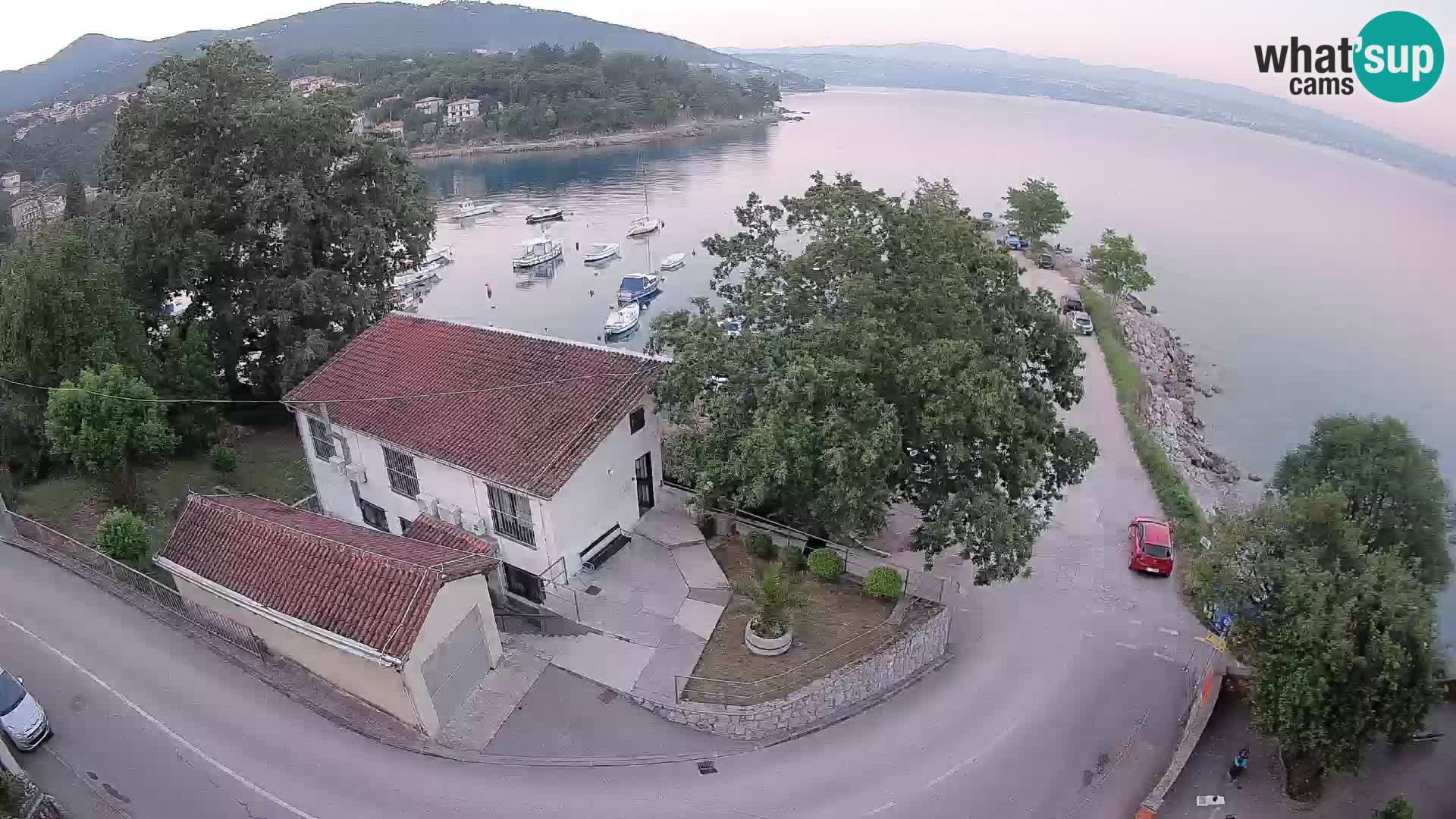 Ika Harbor Webcam – LIVE View of the Harbor and Opatija Lights