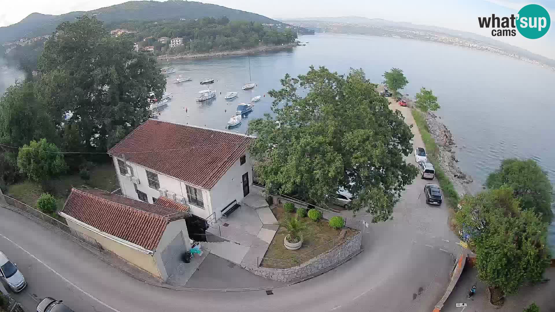 Ika Harbor Webcam – LIVE View of the Harbor and Opatija Lights