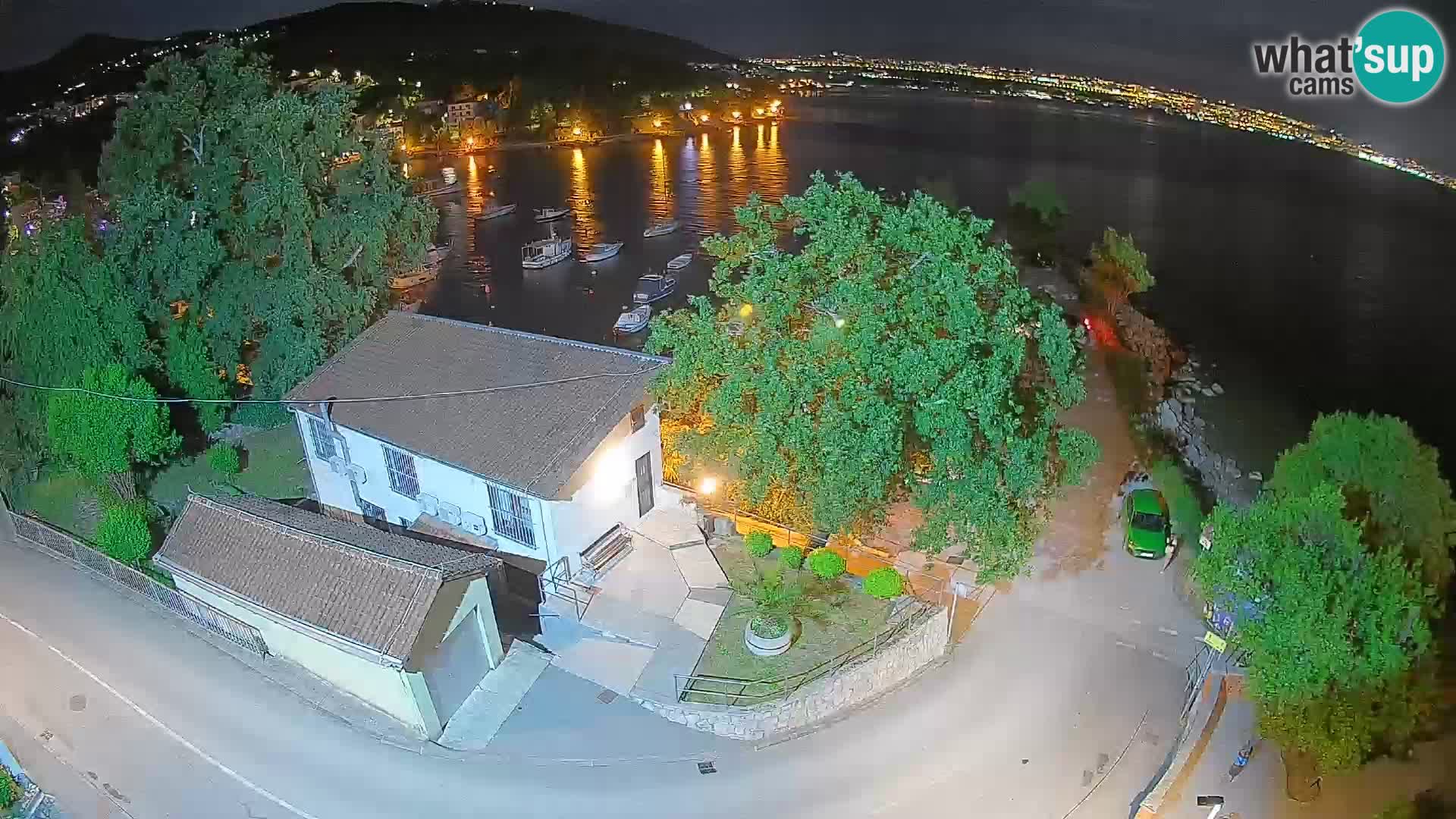 Ika Harbor Webcam – LIVE View of the Harbor and Opatija Lights