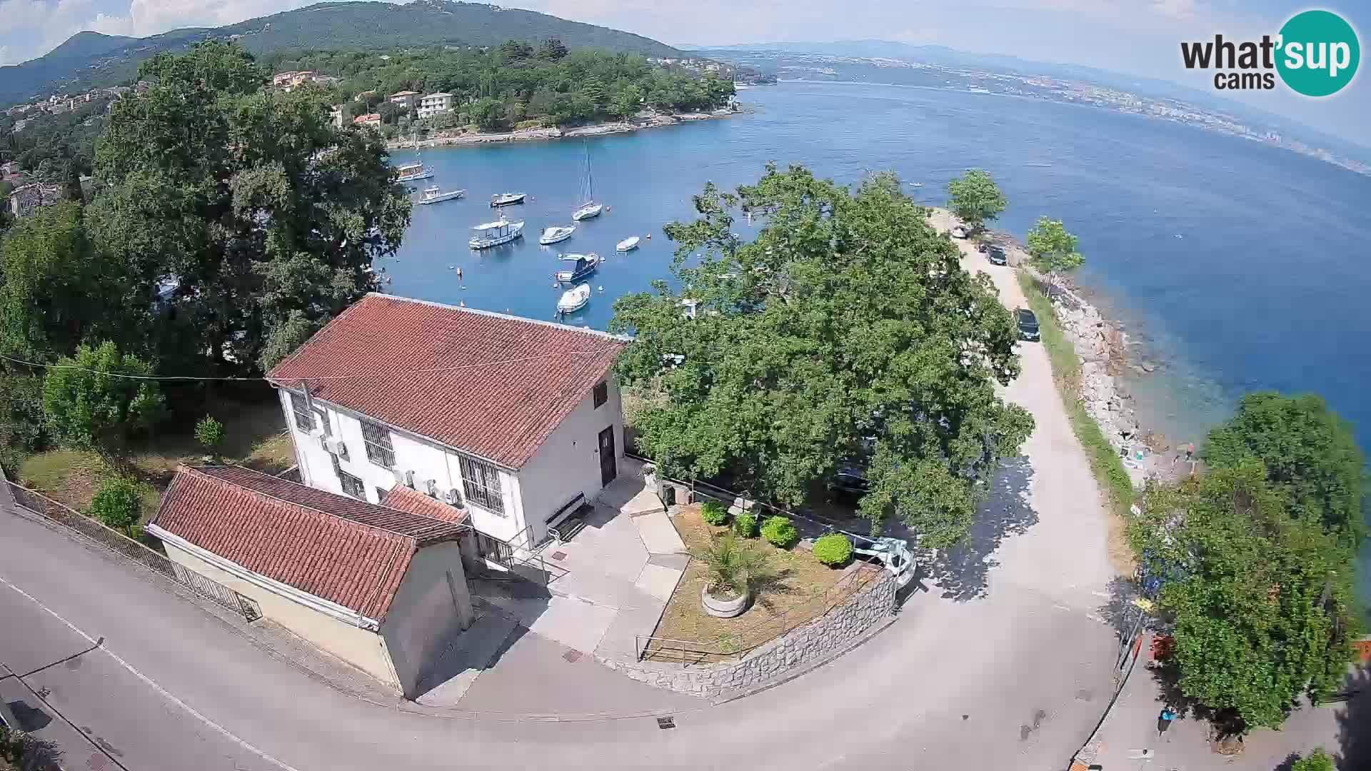 Ika Harbor Webcam – LIVE View of the Harbor and Opatija Lights