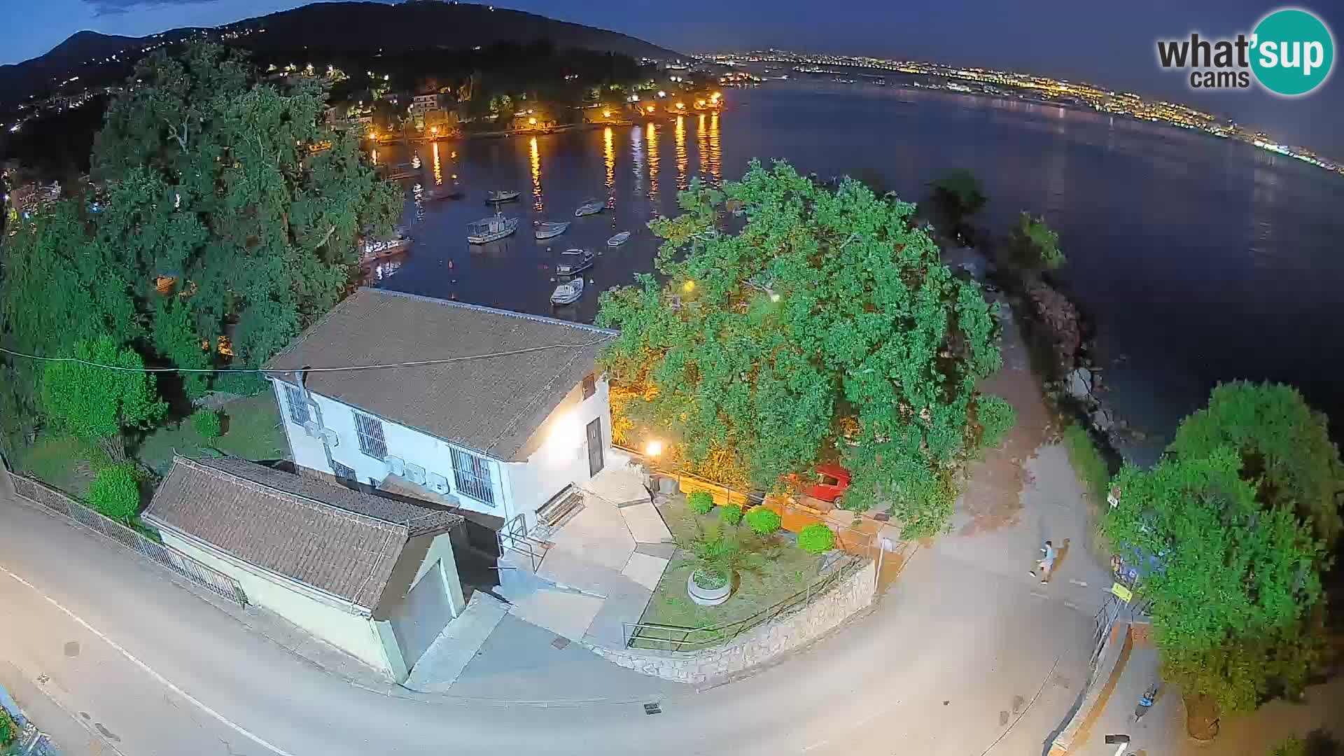 Ika Harbor Webcam – LIVE View of the Harbor and Opatija Lights