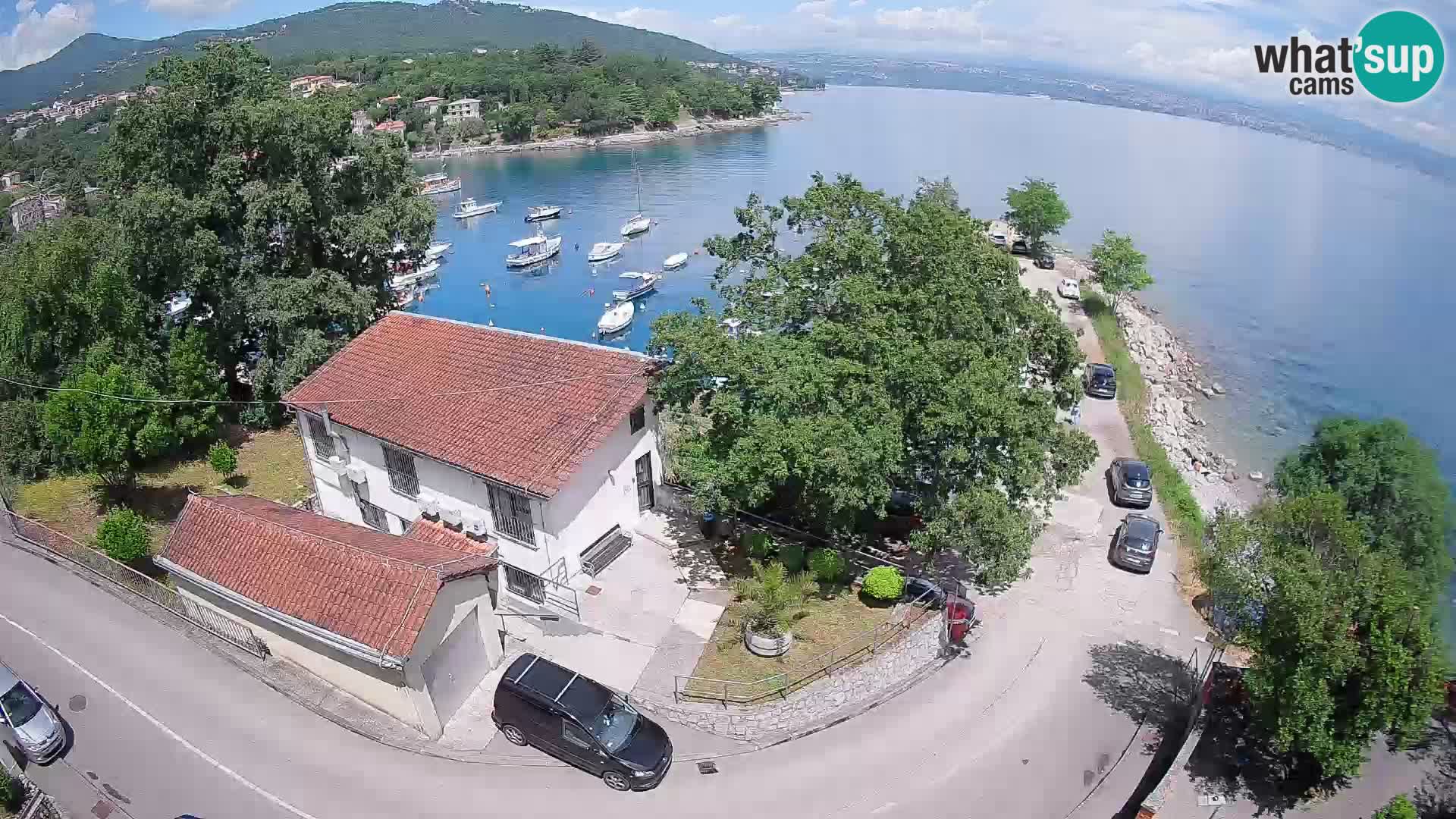 Ika Harbor Webcam – LIVE View of the Harbor and Opatija Lights