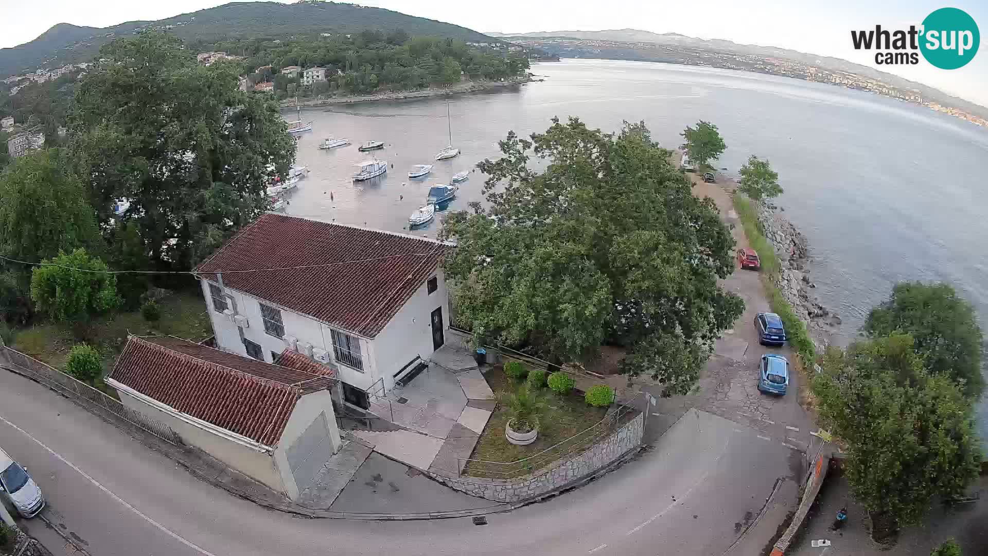 Ika Harbor Webcam – LIVE View of the Harbor and Opatija Lights
