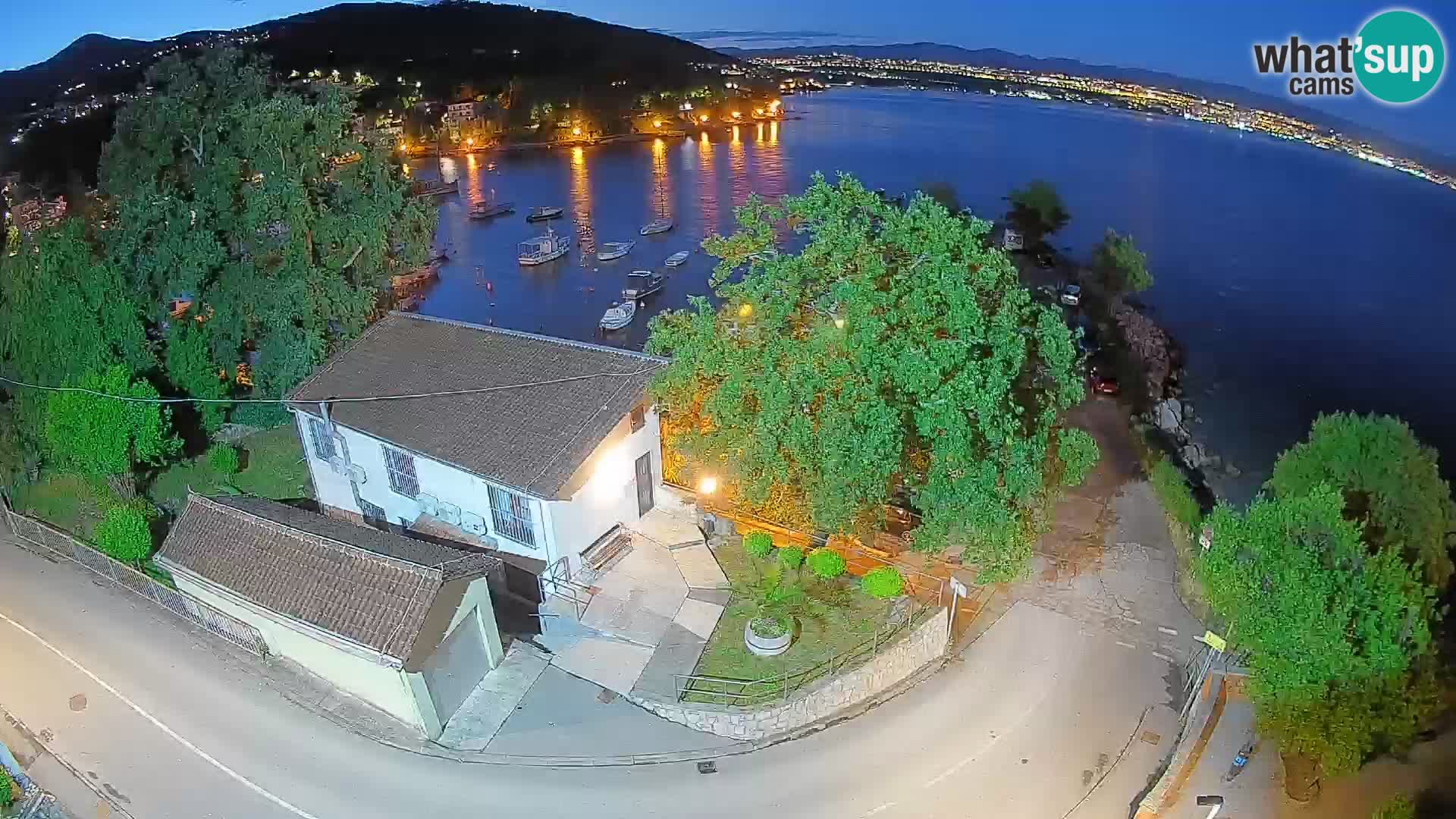 Webcam porto Ika – Vista LIVE sul porto e le luci di Opatija